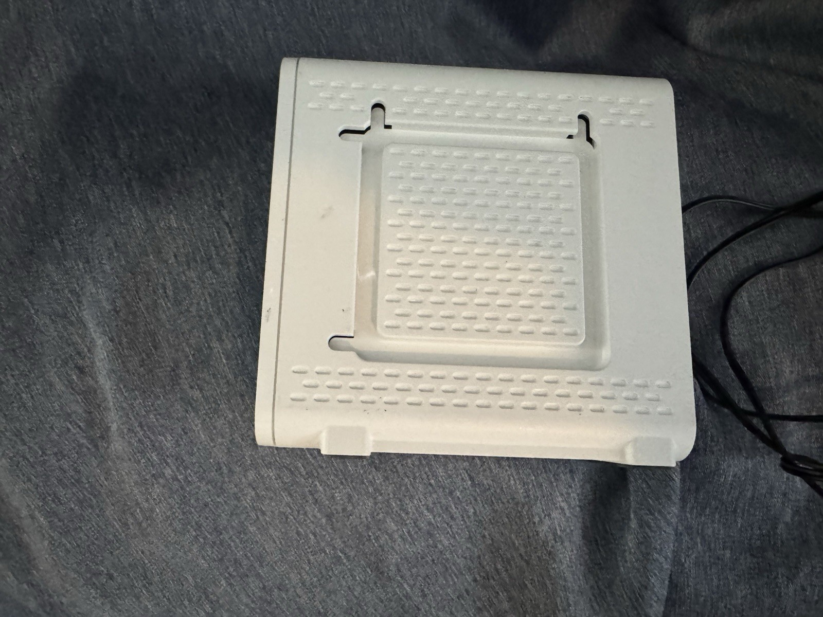 ARRIS SB6190 White Surfboard Cable Modem