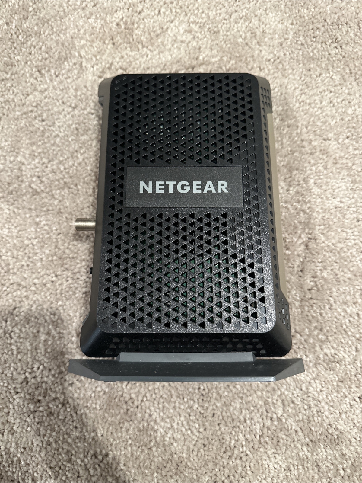 NETGEAR CM1000 Wired-Ethernet (RJ-45) Cable – CM1000100NAS (Black)