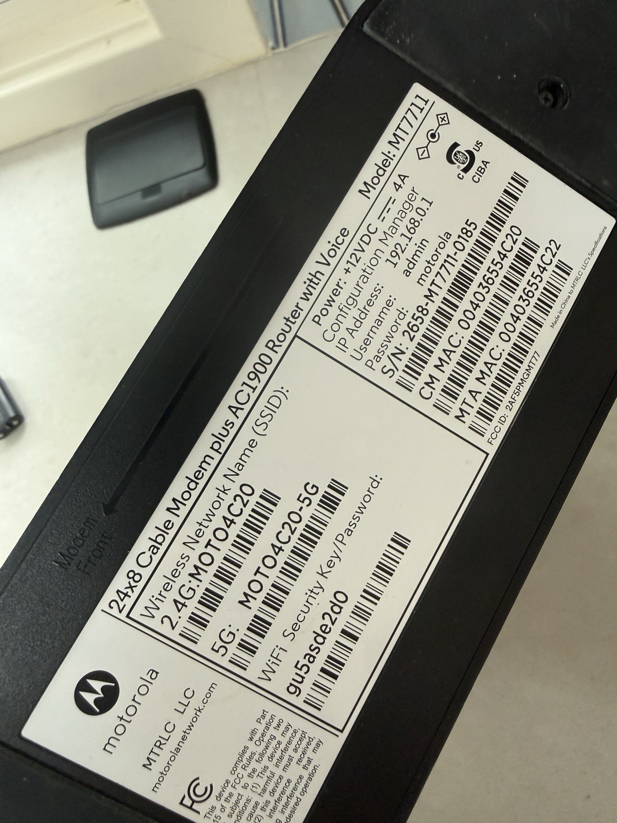 Motorola MT7711 24X8 Cable Modem and AC1900 Dual Band Wi-Fi Gigabit Router 2…