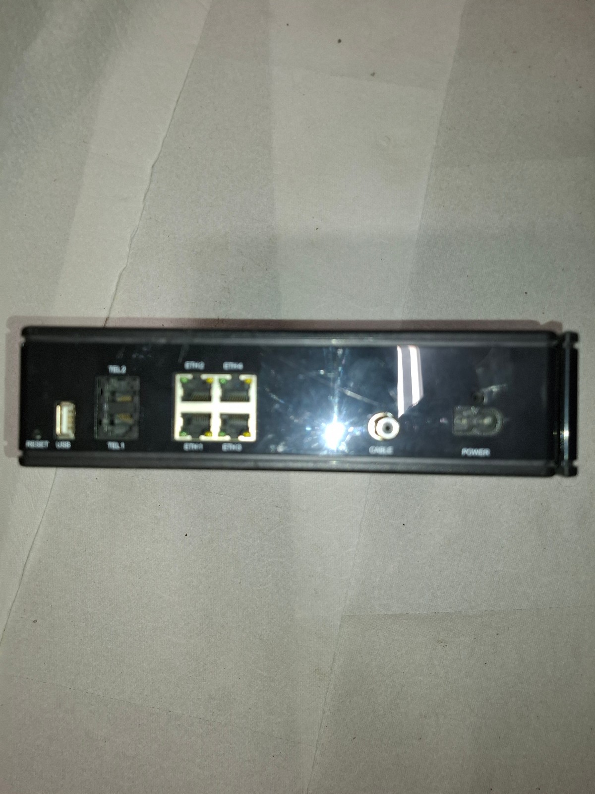Ubee DVW3201 WiFi Telephony DOCSIS 3.0 Modem Router Internet