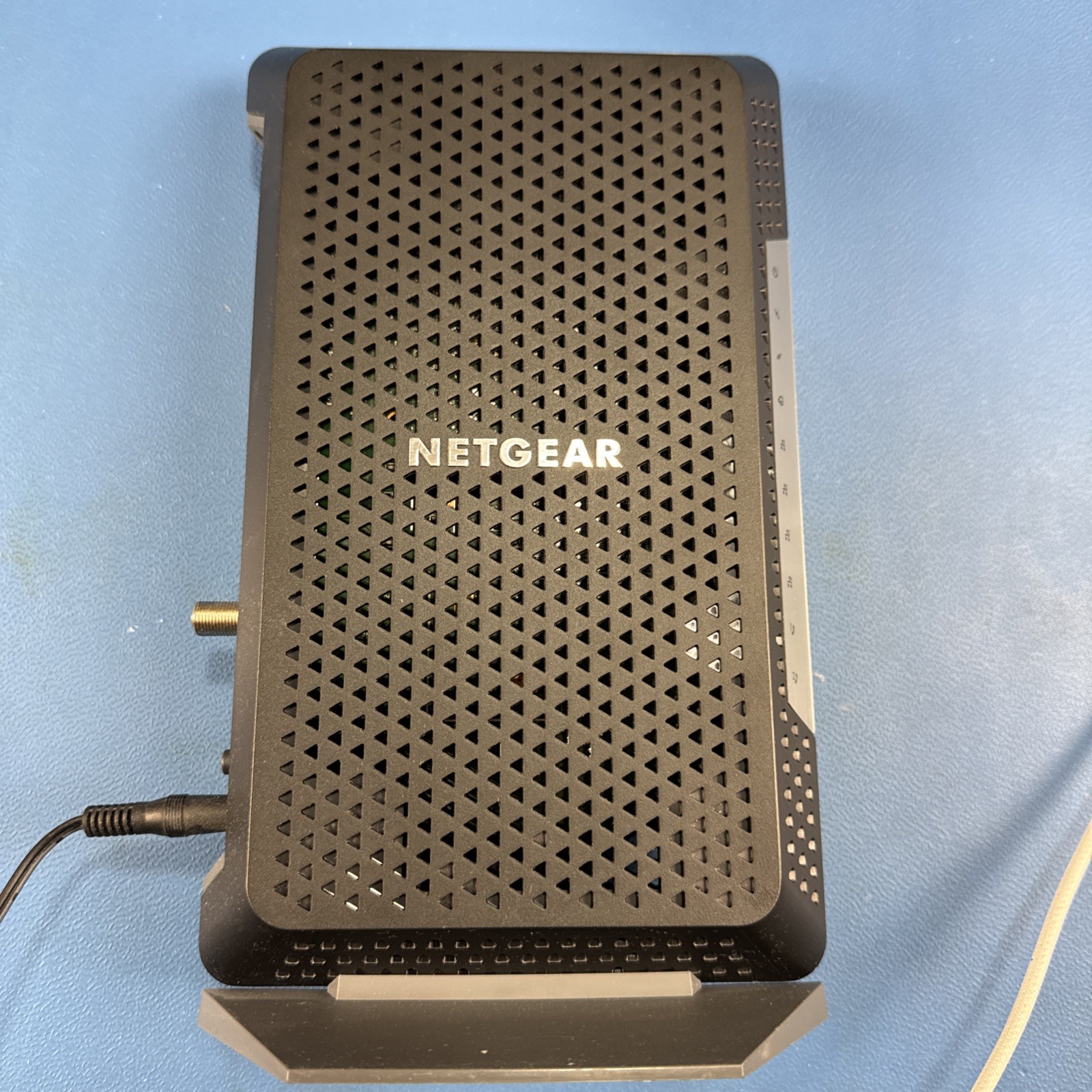 NETGEAR CM1150V Nighthawk Cable Modem for Comcast Xfinity Voice