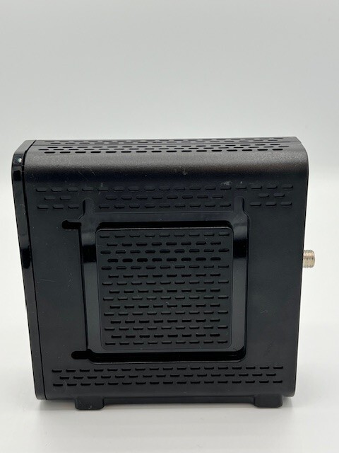 ARRIS Surfboard model SB6121 DOCSIS® 3.0 Cable modem ultra-broadband. No Cord