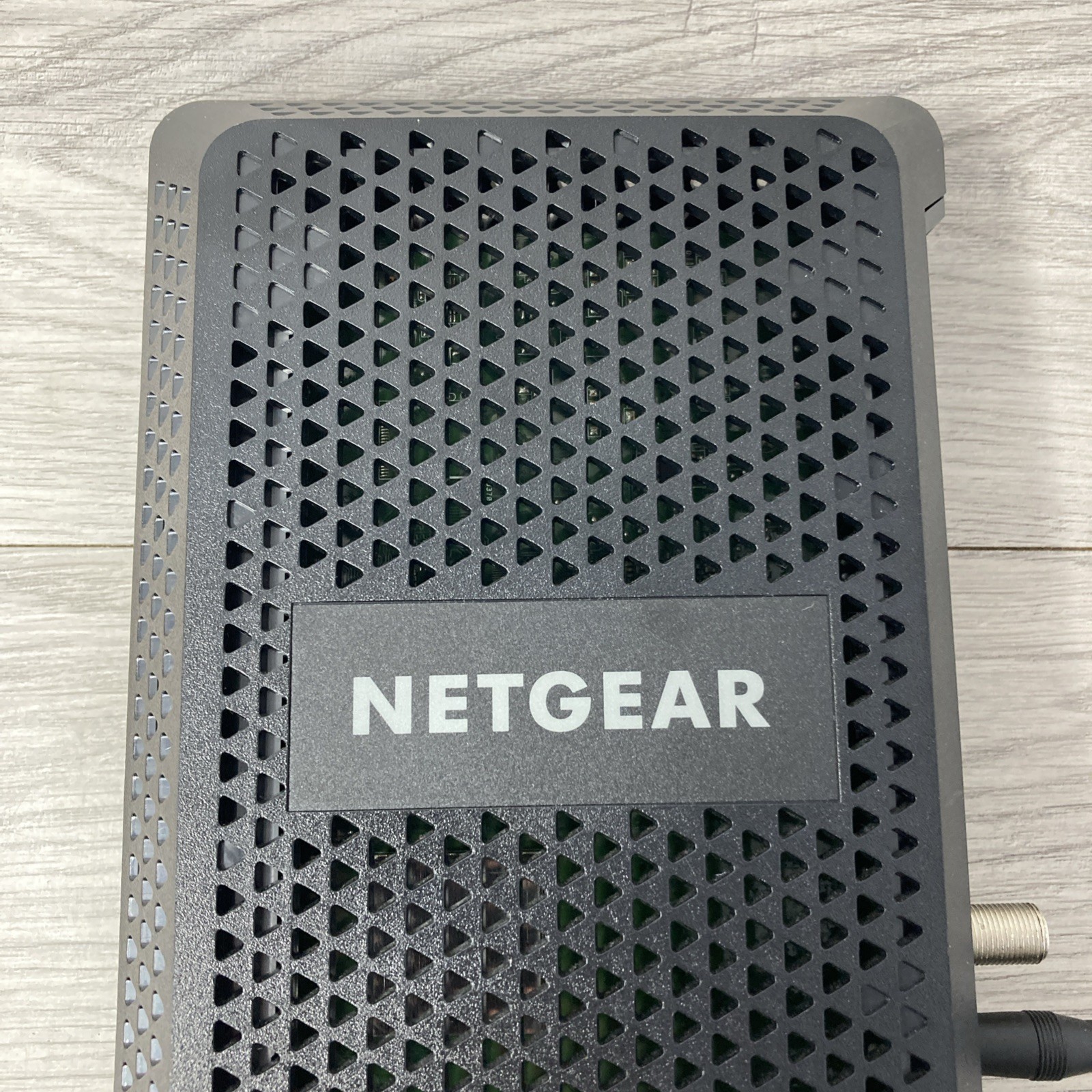 NETGEAR CM600-1AZNAS 960Mbps DOCSIS 3.0 Cable Modem w/12V Adapter PARTS / REPAIR