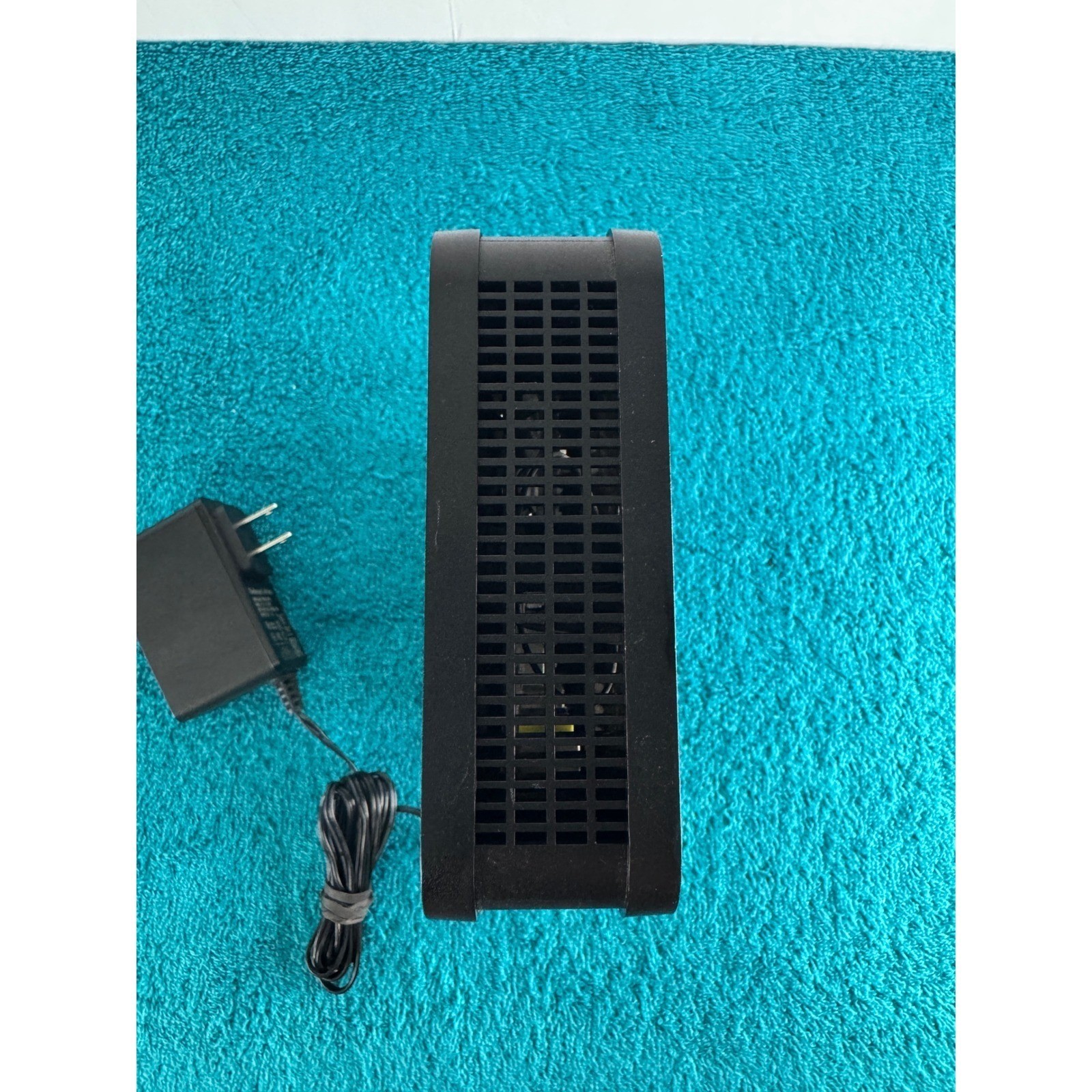 NETGEAR N600 WiFi DOCSIS 3.0 Modem Router with 5 Port Ethernet Switch Bundle