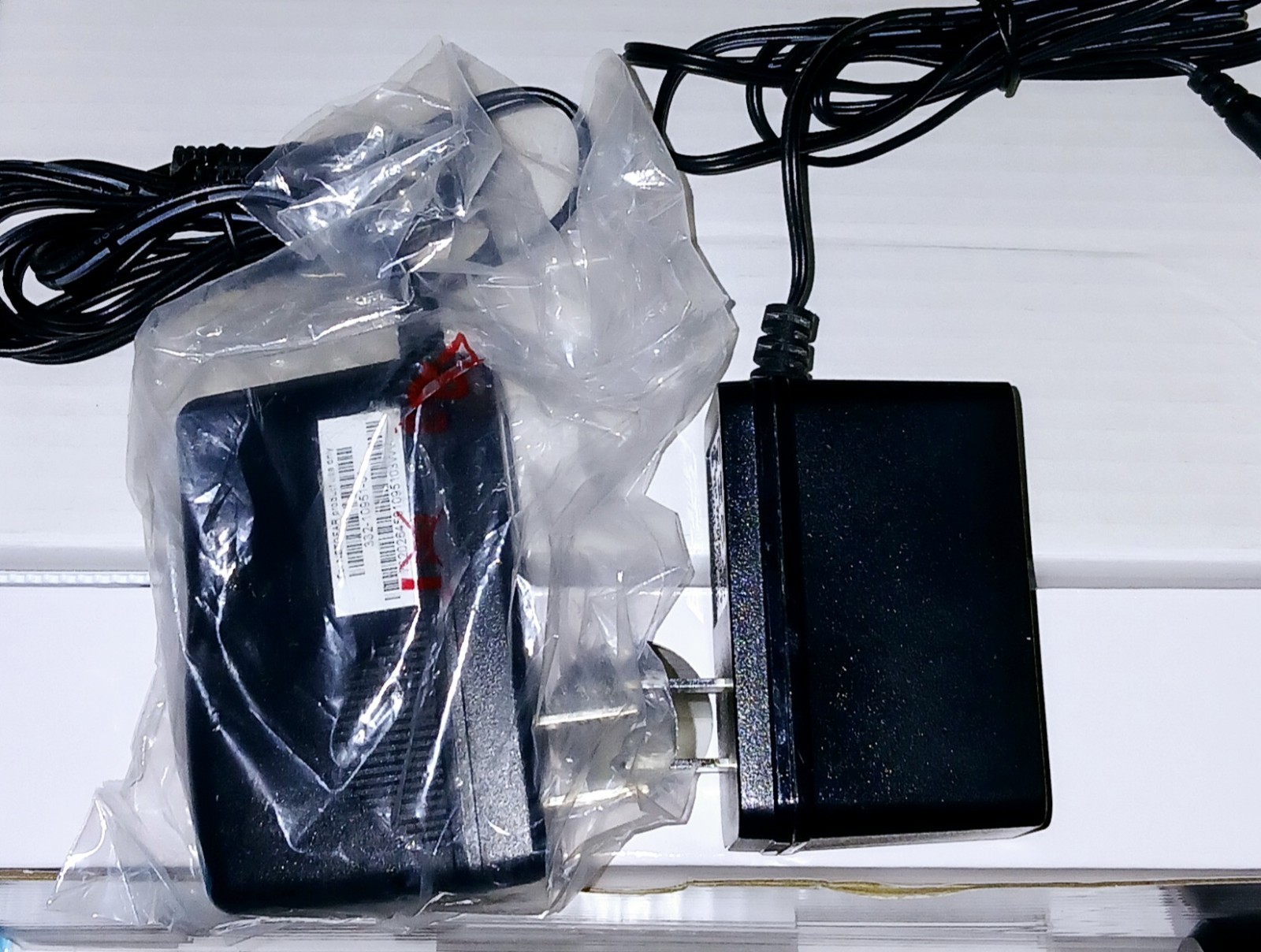 Motorola 24×8 Cable Modem + AC1900 WiFi Router + 2 Phone Line for Xfinity MT7711