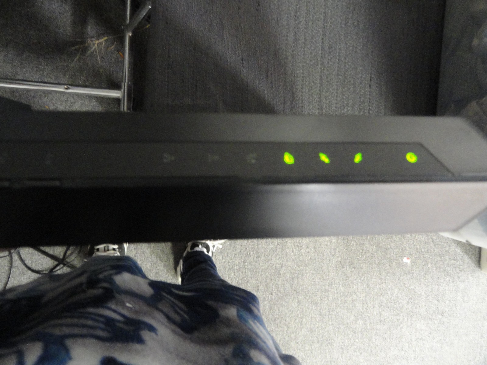 NETGEAR Nighthawk AC1900 4 Wireless-Wi-Fi 802.11ac Router – C7000-100NAS