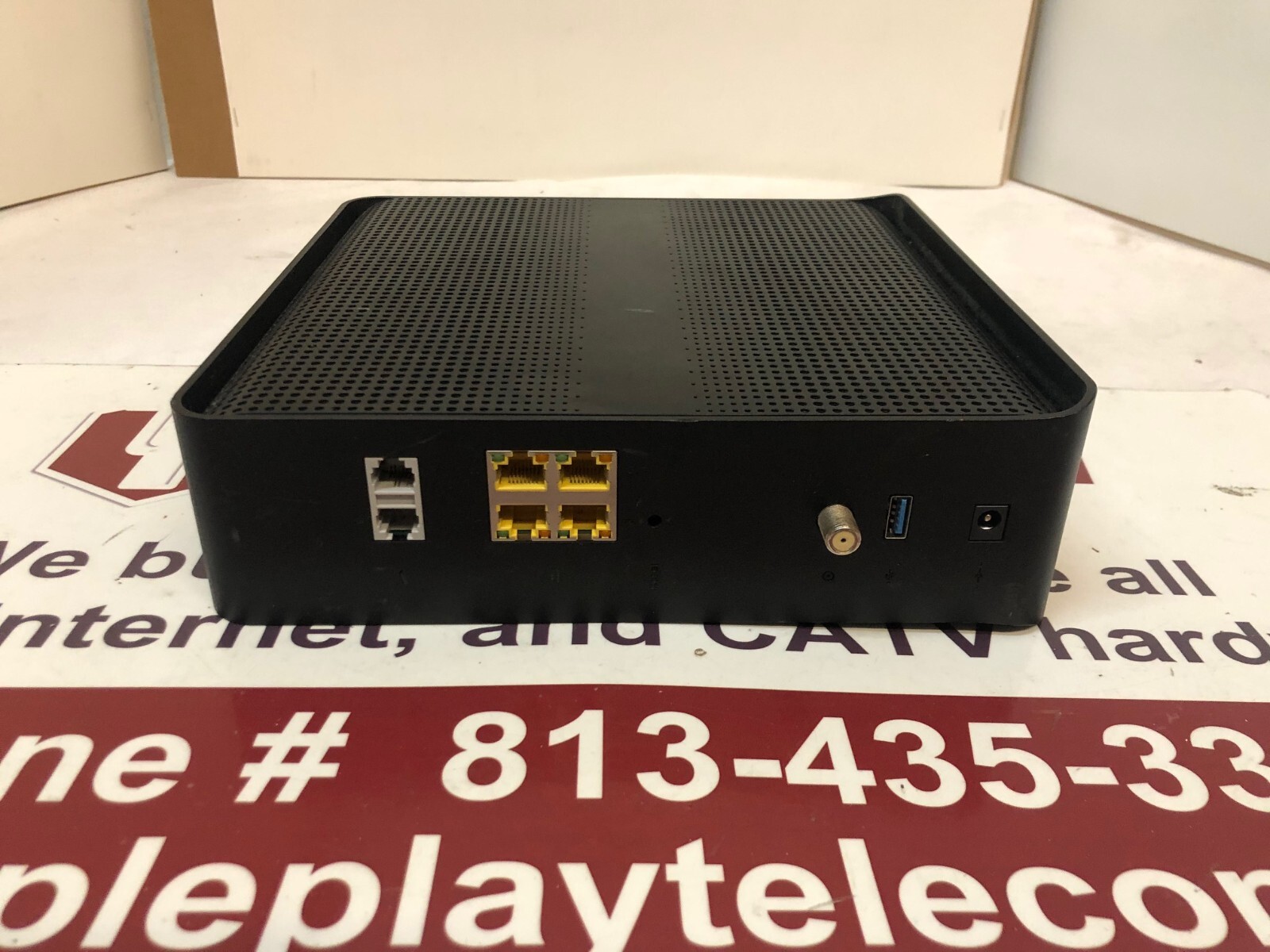 Technicolor CGM4231 Cable Modem Wireless Gateway – Power Supply Not Included