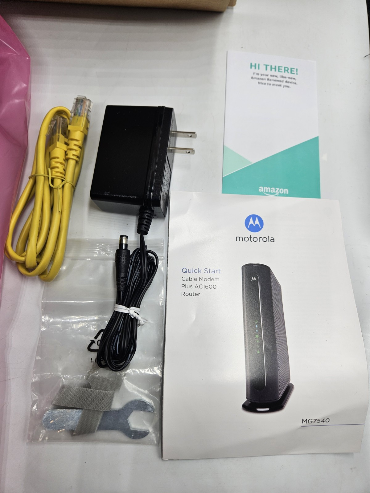 Motorola MG7540-10R (Refurbished) 16×4 686Mbps Cable Modem + AC1600 DOCSIS 3.0