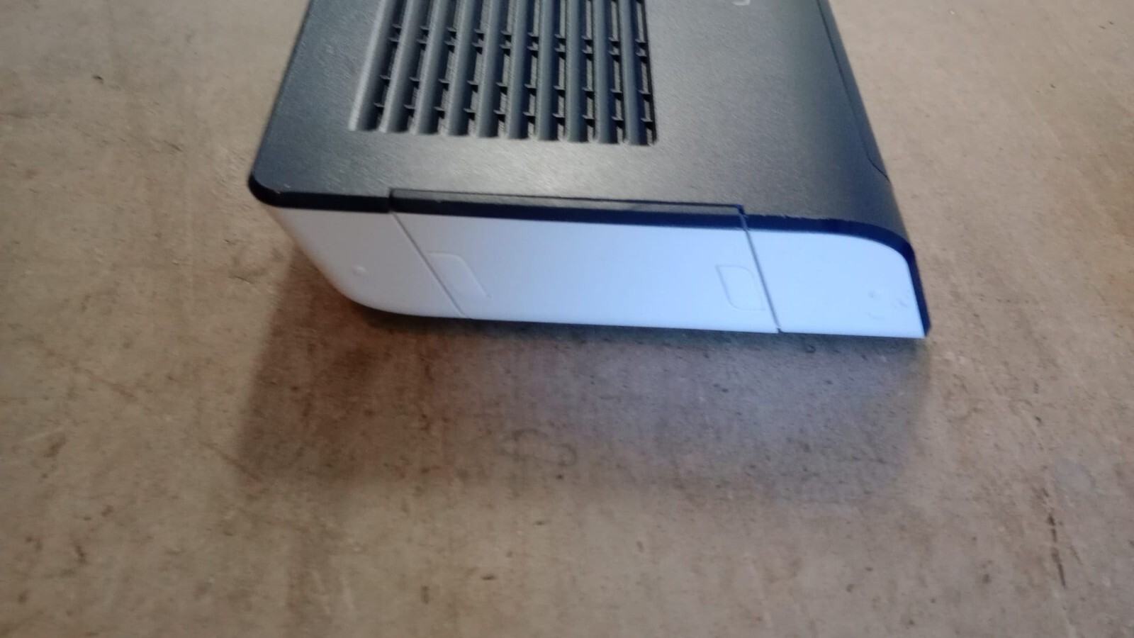 Ubee DVM3203B Voice Cable Modem Docsis 3.0 A23.