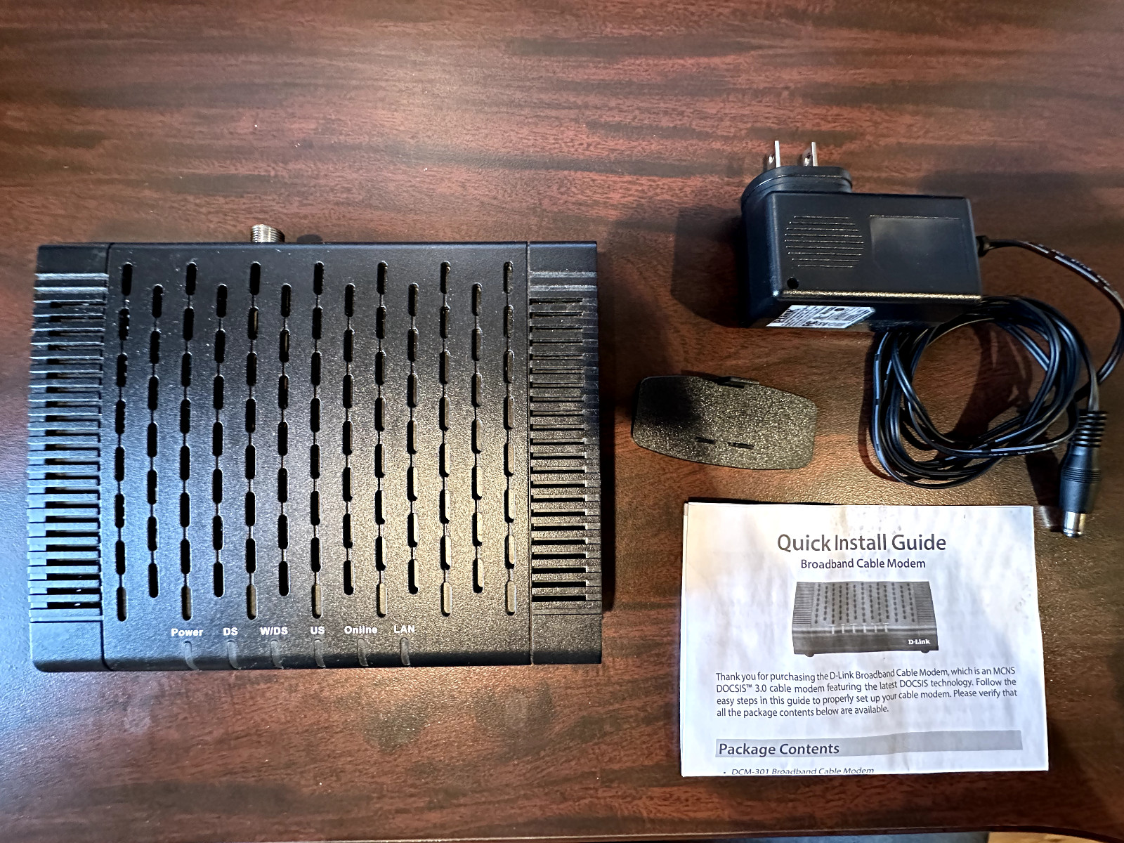 D-Link DOCSIS 3.0 Cable Modem (DLink DCM-301 / DCM301). EXCELLENT COND FREE SHIP
