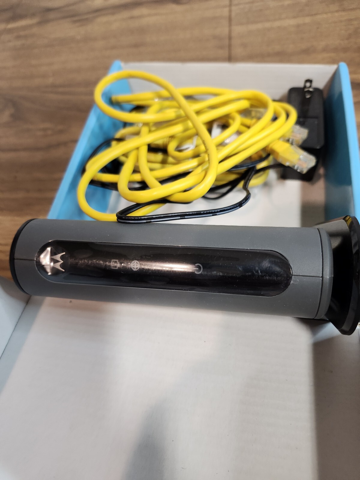 Motorola MB74200 686mbps DOCSIS 3.0 Cable Modem