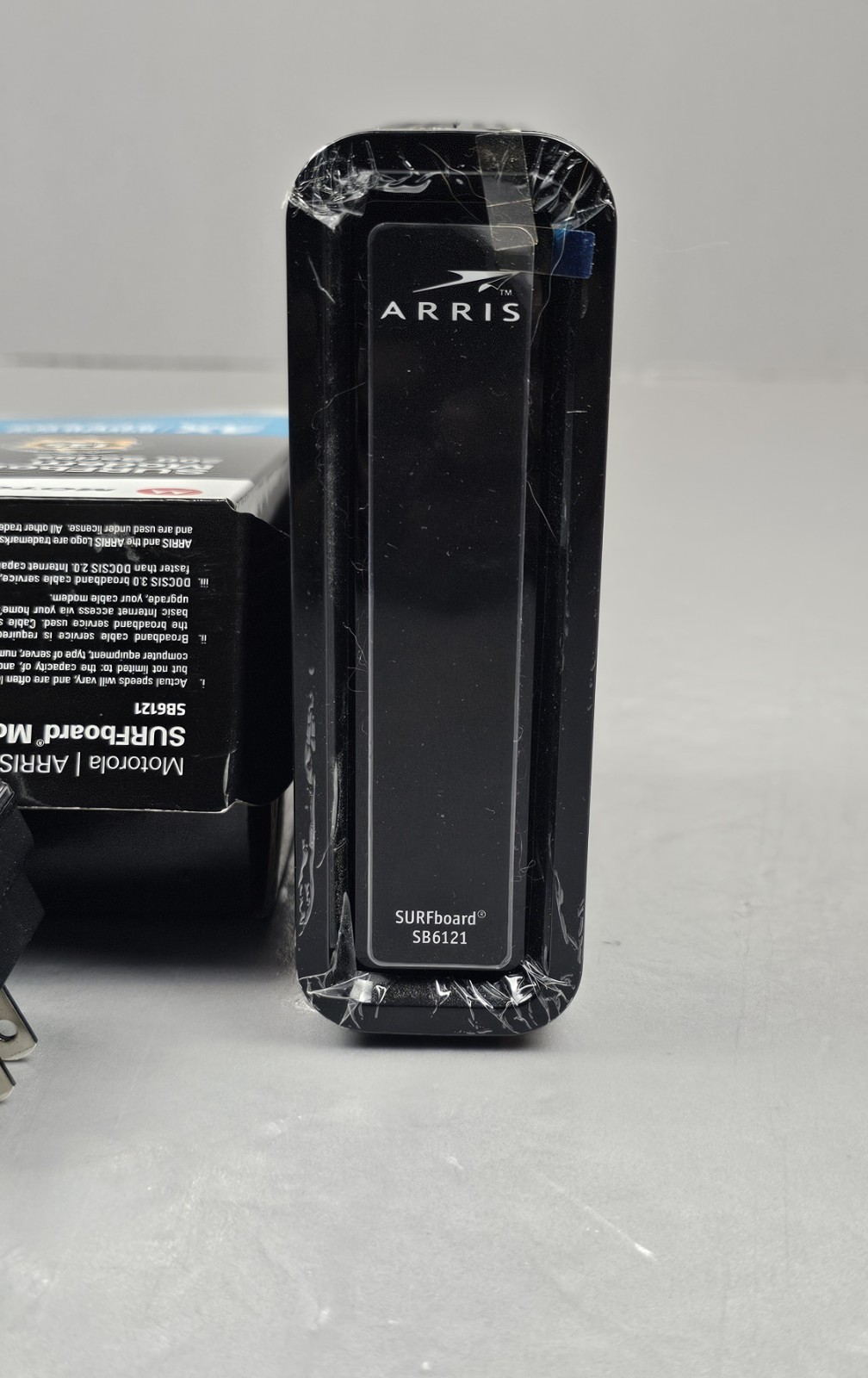 Motorola ARRIS SURFboard SB6121 4×4 DOCSIS 3.0 Cable Modem NOB
