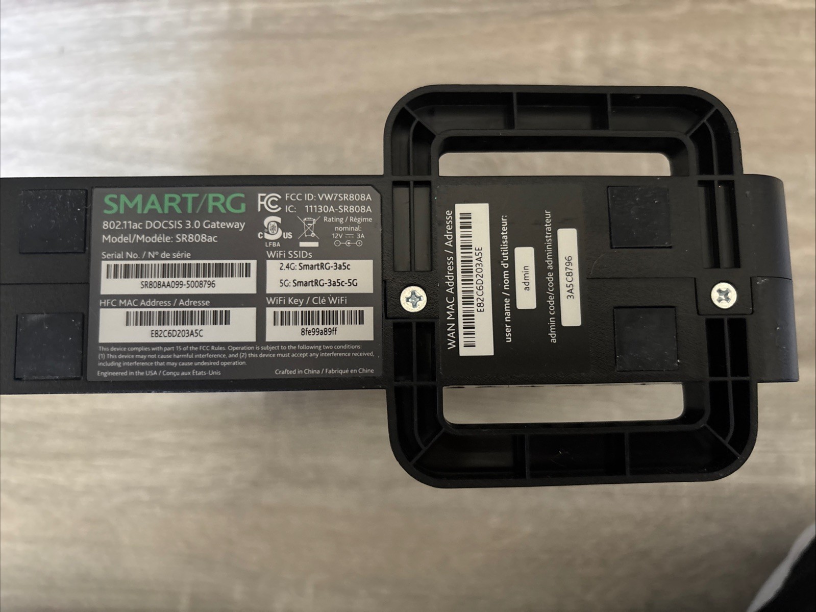 Smart/RG Cable Modem Gateway SR808ac 802.11ac DOCSIS 3.0 Modem/Router