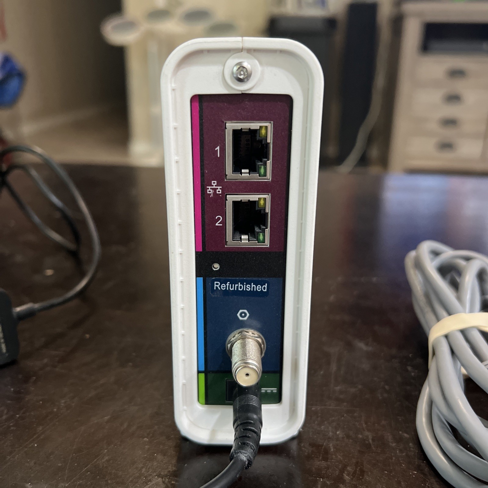 ARRIS SURFboard SB8200 DOCSIS 3.1 10 Gbps Cable Modem