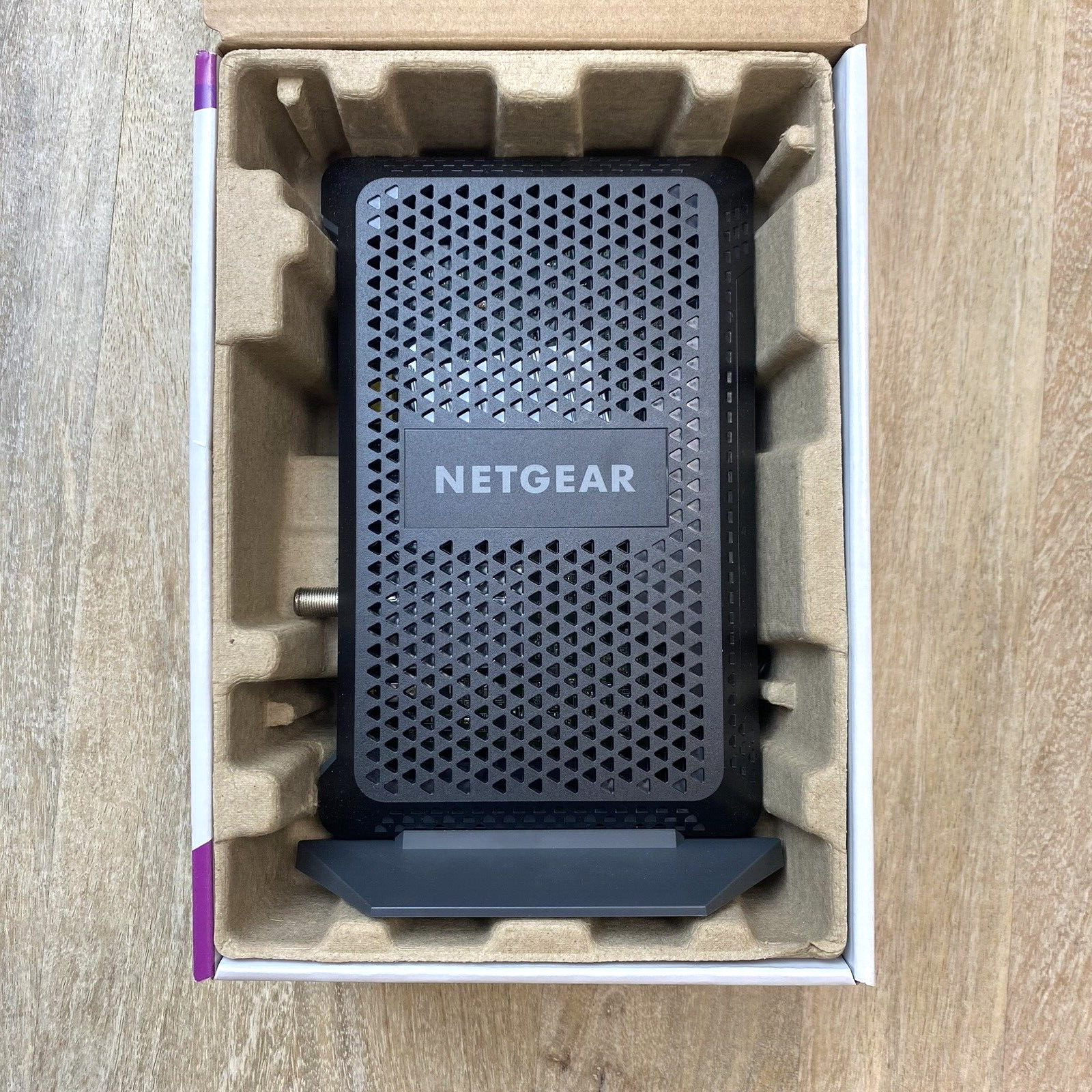 NETGEAR Cable Modem CM600 DOCSIS 3.0 (960Mbps) – TESTED
