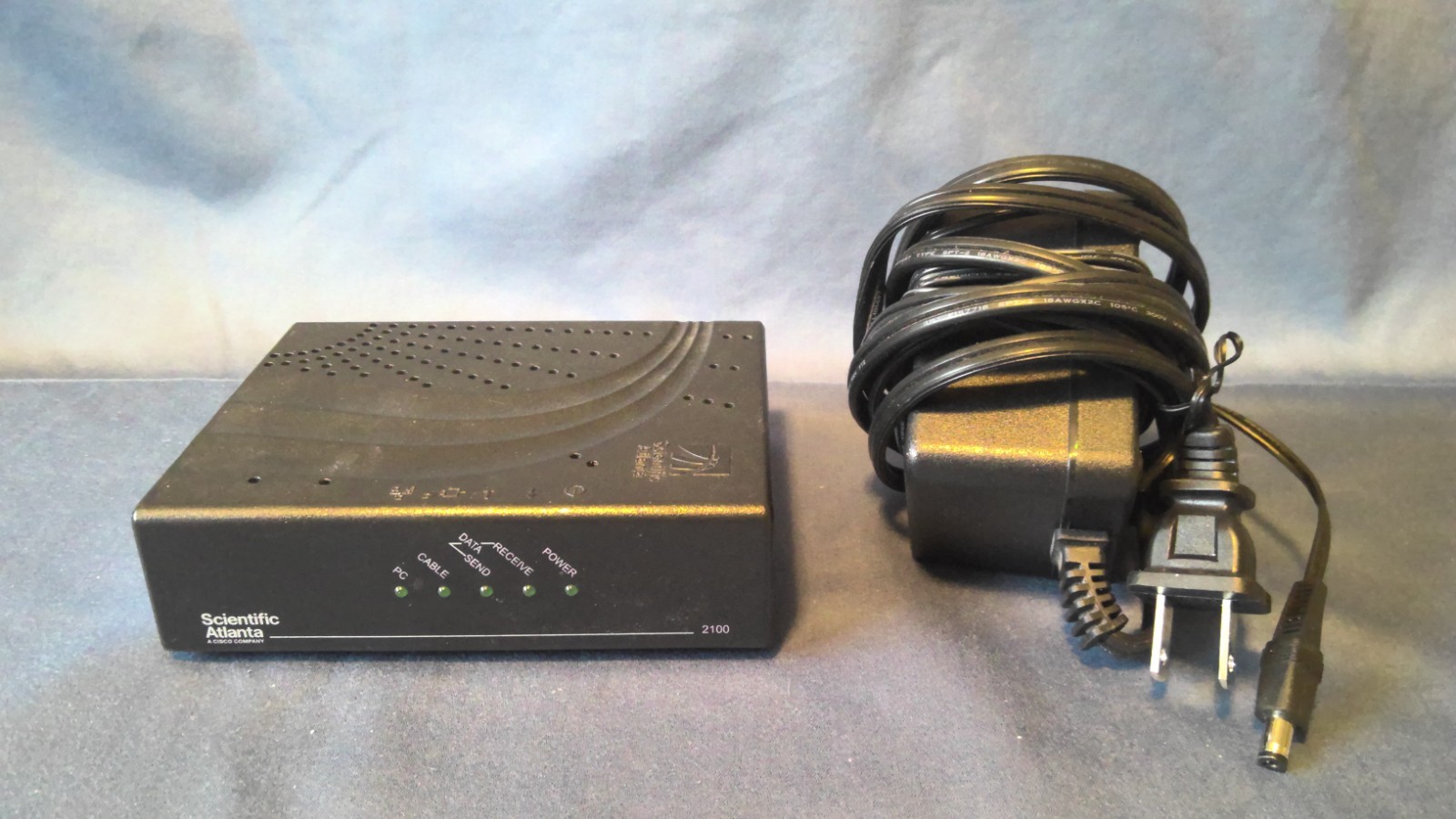 Scientific Atlanta DPC2100R2 Series Cable Modem and adapter