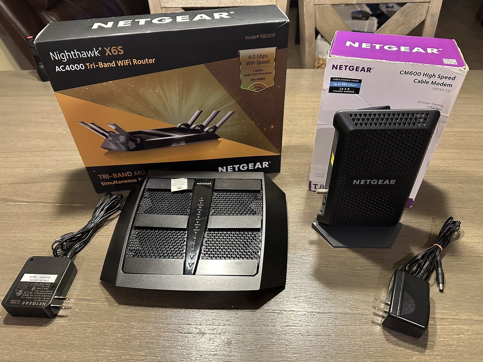 NETGEAR CM600-1AZNAS 960Mbps DOCSIS 3.0 Cable Modem & NETGEAR Nighthawk X6s
