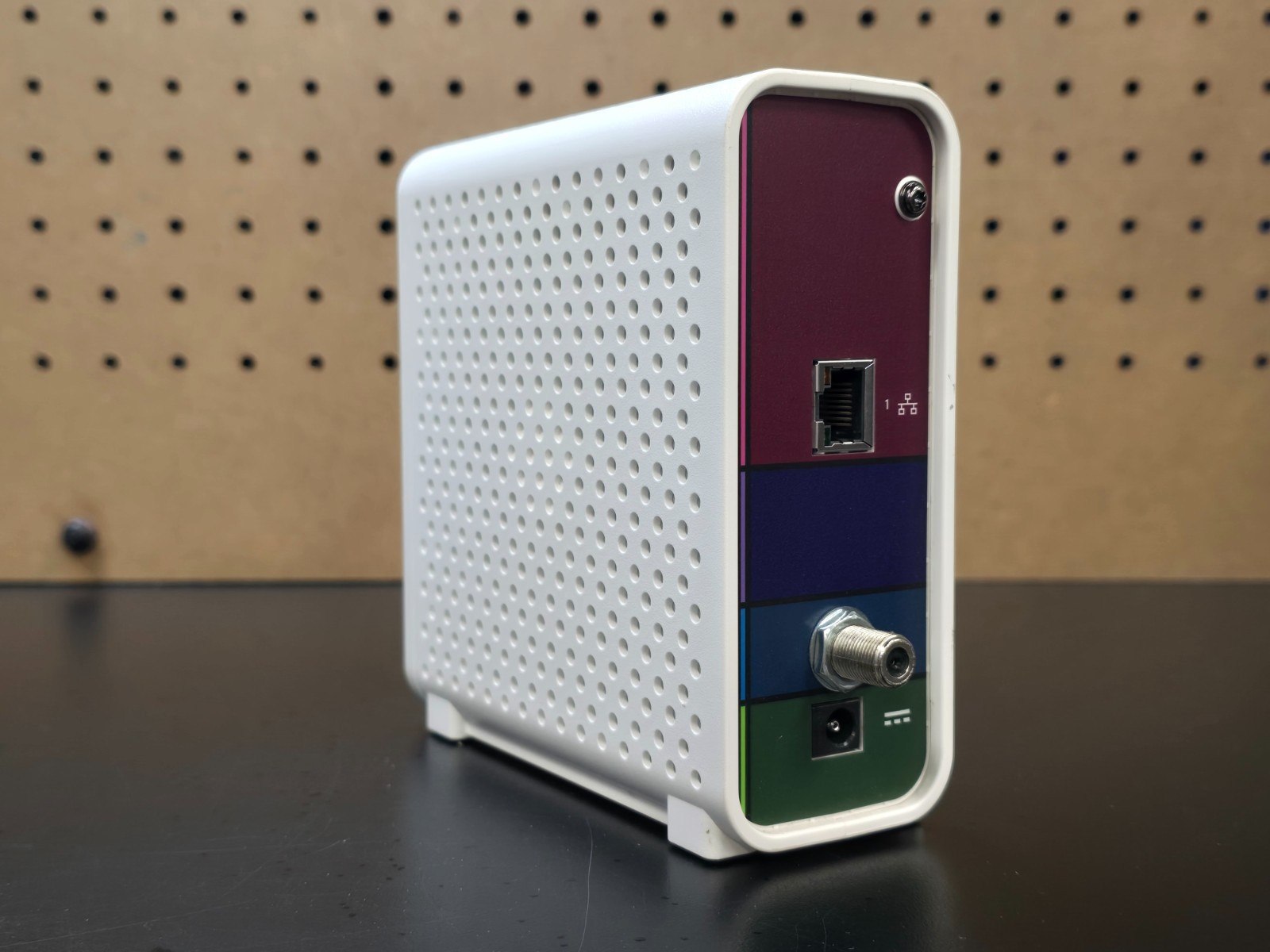 ARRIS SURFboard SB6183 DOCSIS 3.0 Cable Modem – White