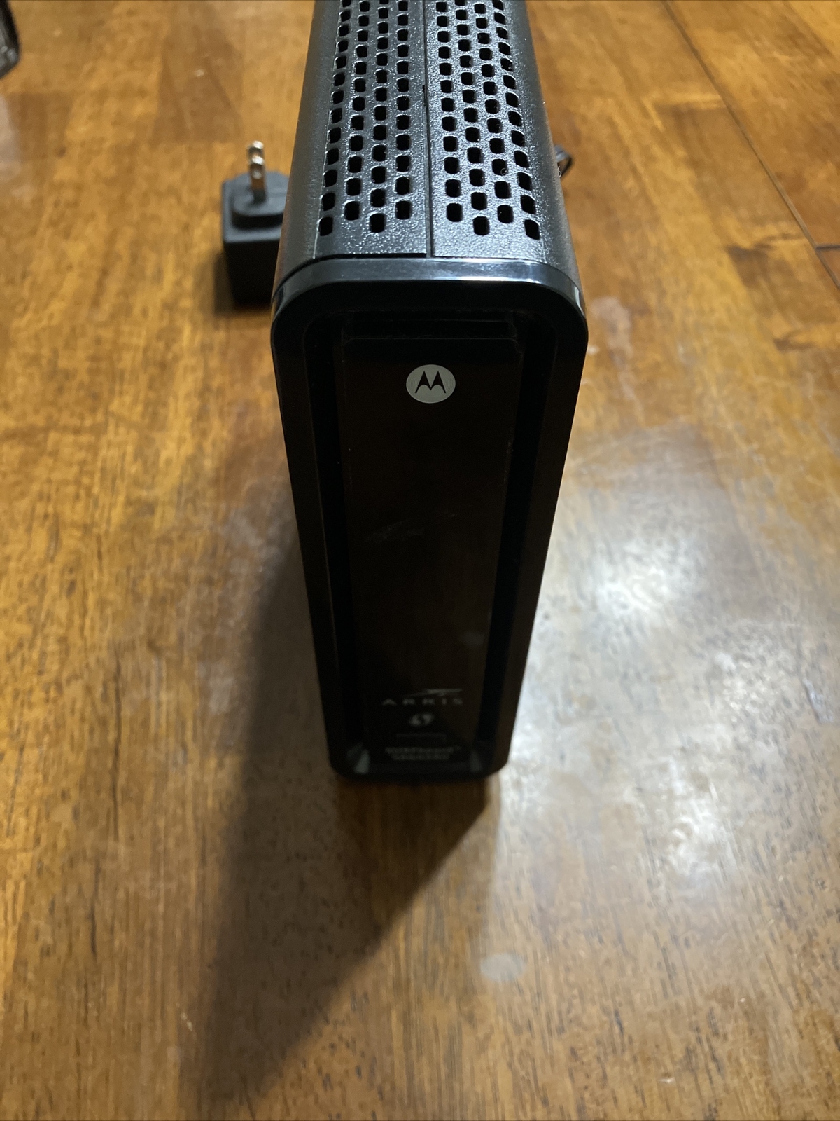 ARRIS SURFboard SBG6580-G228 DOCSIS 3.0 Cable Modem Wi-Fi Router