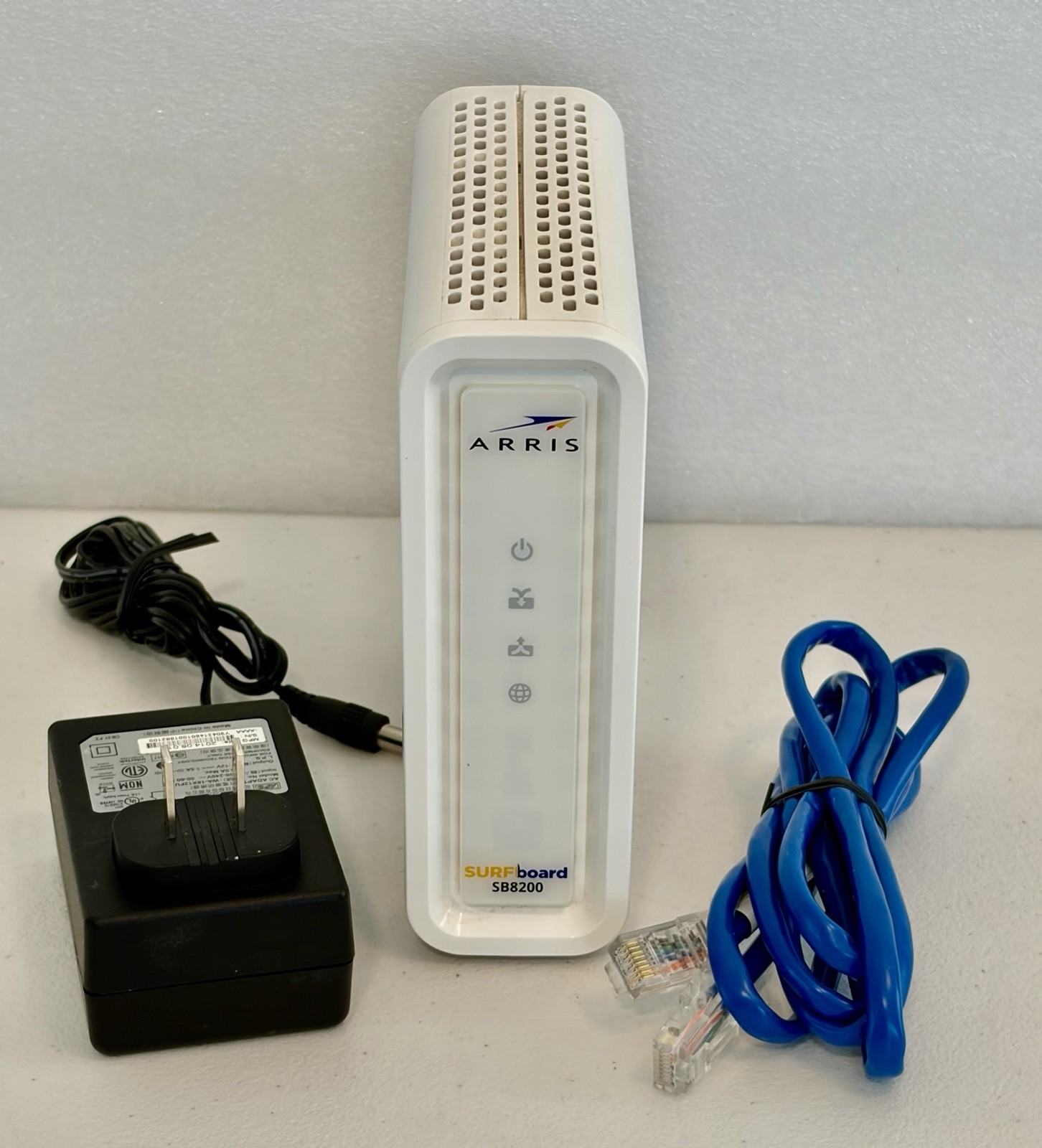 ARRIS SURFboard SB8200 DOCSIS 3.1 Cable Modem Gigabit w/ Power Adapter Tested