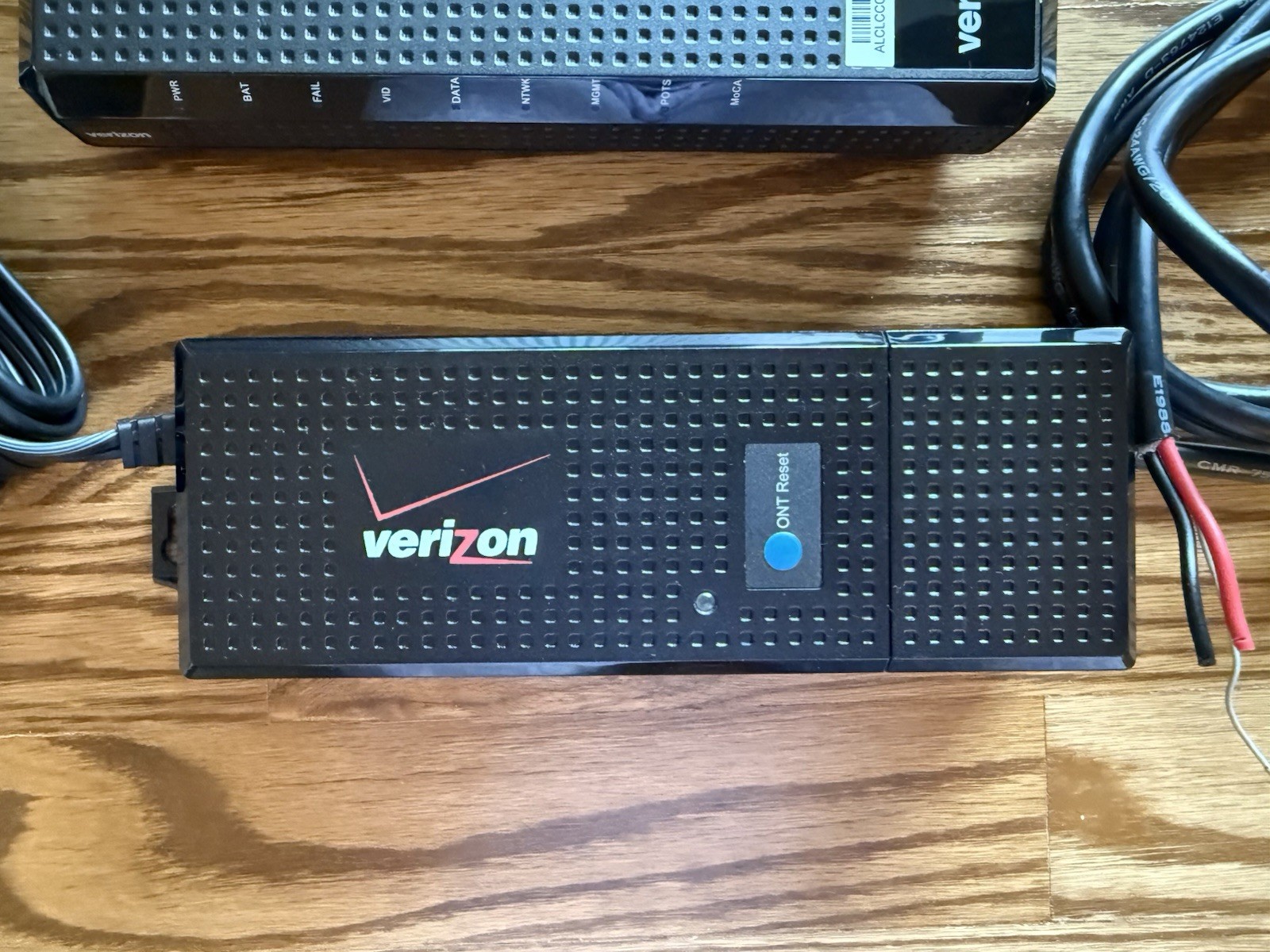 Verizon Fios Nokia G-211M-C ONT Fiber Optic Modem w/ Power Supply & Cables