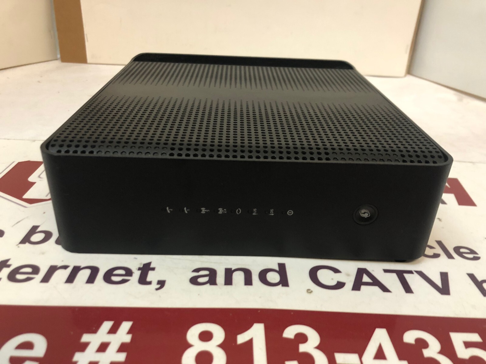 Technicolor CGM4231 Cable Modem Wireless Gateway – Power Supply Not Included