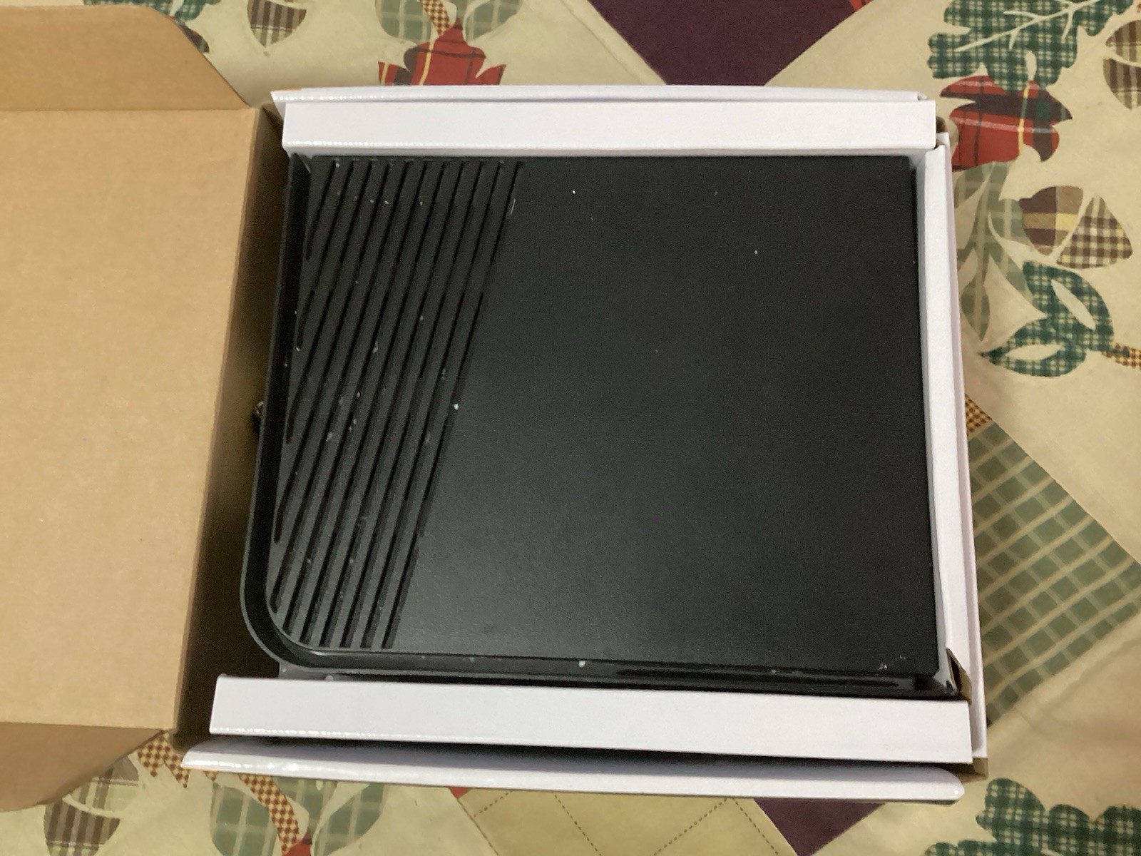 ARRIS SURFboard SBG7600AC2 DOCSIS 3.0 Wi-Fi Cable Modem. AC2350 Wi-Fi 5