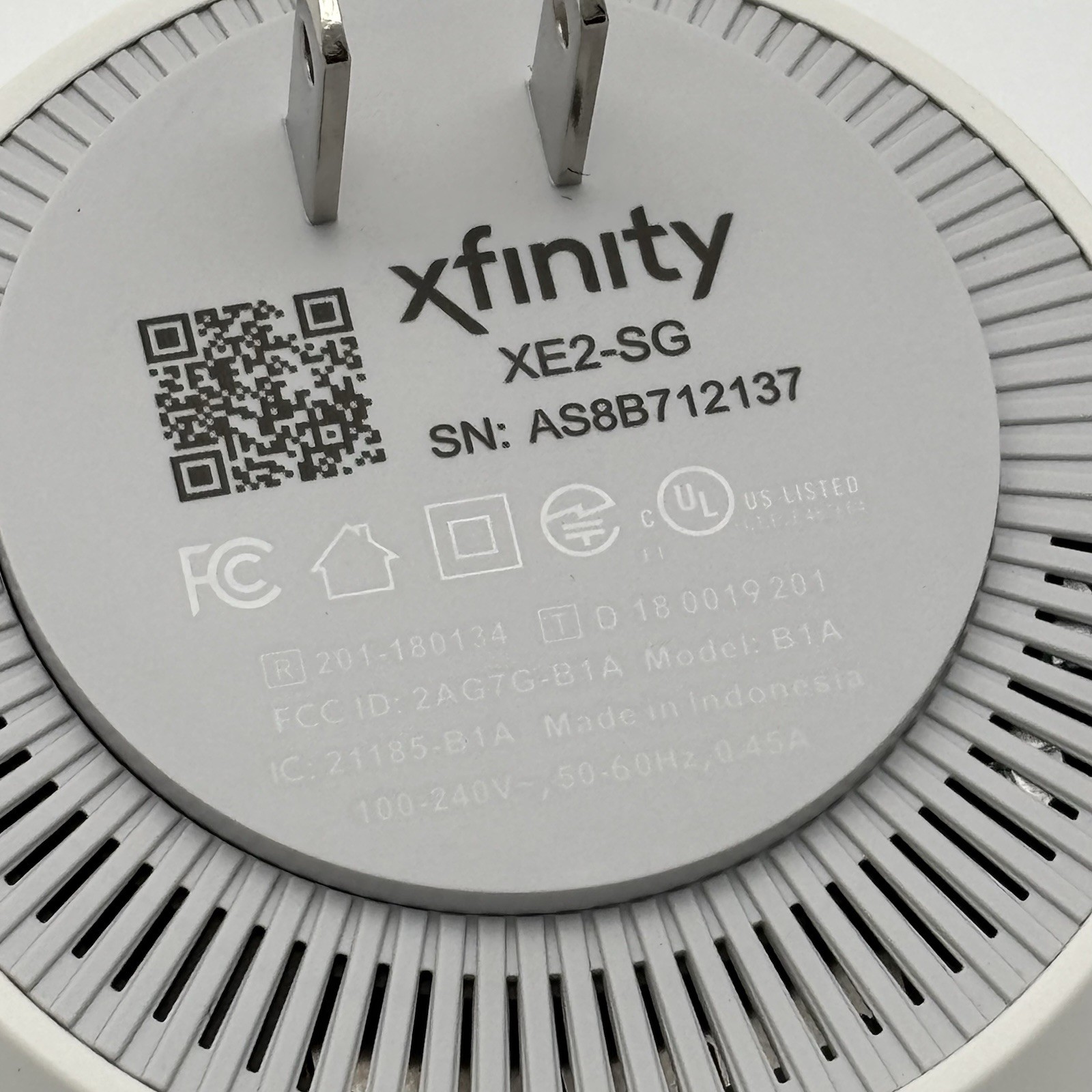 Xfinity xFi Pod 2nd Gen XE2-SG WiFi Range Extender Mesh Router w/ Original Box