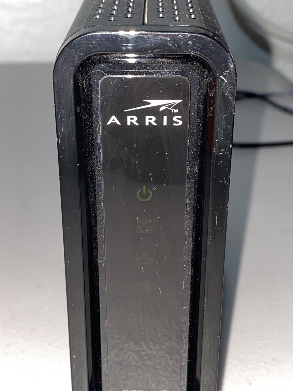 ARRIS SURFboard SB6121 DOCSIS 3.0 10 Gbps Hi Speed Wi-Fi Cable Modem With Power