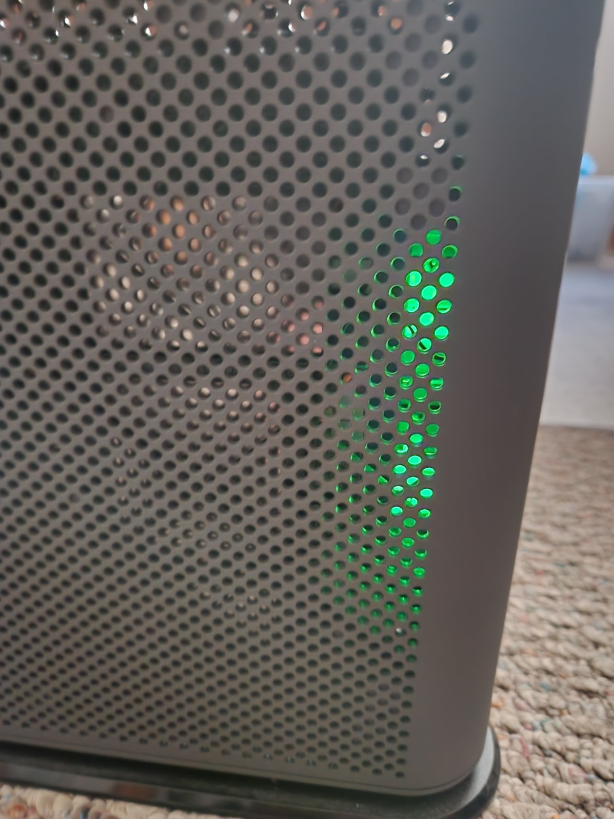 Motorola MG8702 DOCSIS 3.1 Cable Modem with Gigabit Router