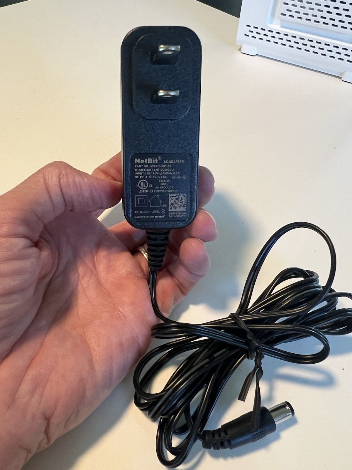 ARRIS SB6190 White Surfboard Cable Modem DOCSIS 3.0