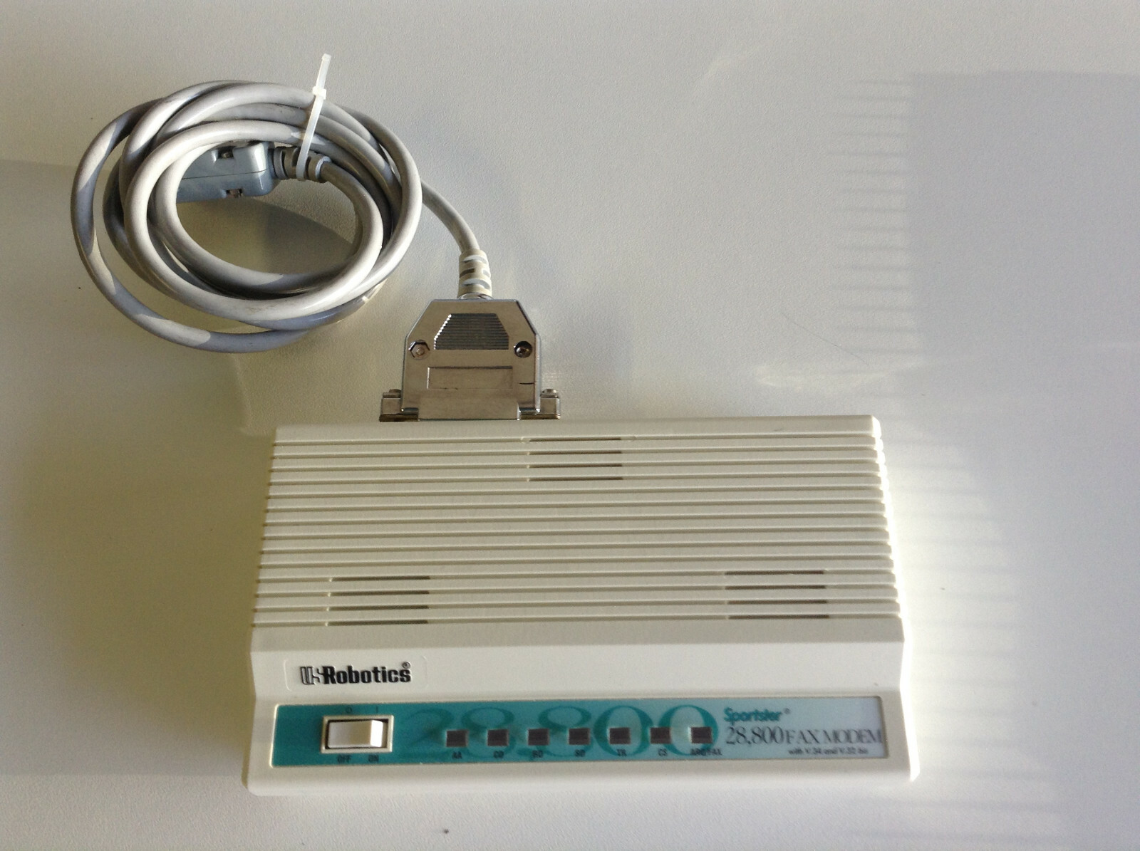 BB14: USRobotics Sportster 28,800 FaxModem CJE-0340 w/ V.34 and V.32