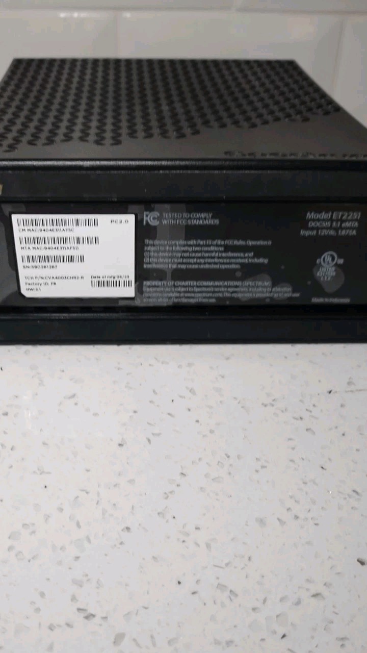 Spectrum ET2251 DOCSIS 3.1 Voice Cable Modem 2.5Gbps RJ-45 RJ-11 Black