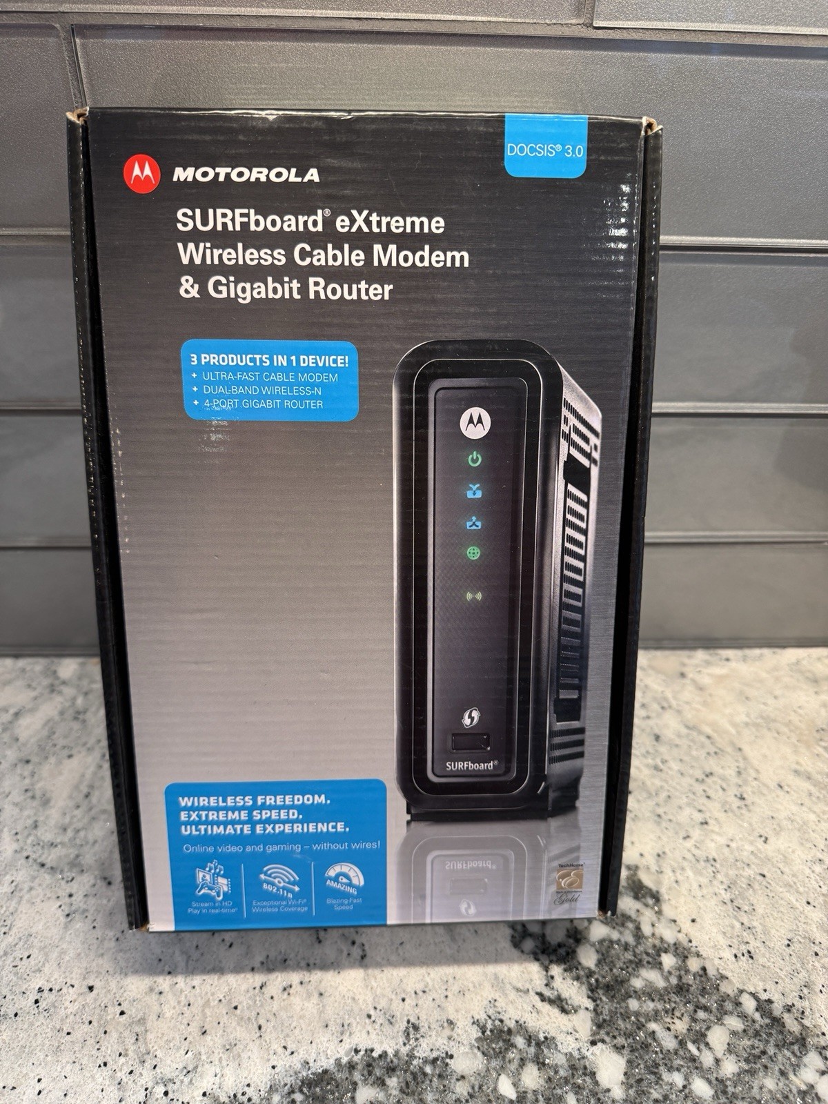 Motorola SURFboard eXtreme (SBG6580) Up to 300 Mbps Open Box