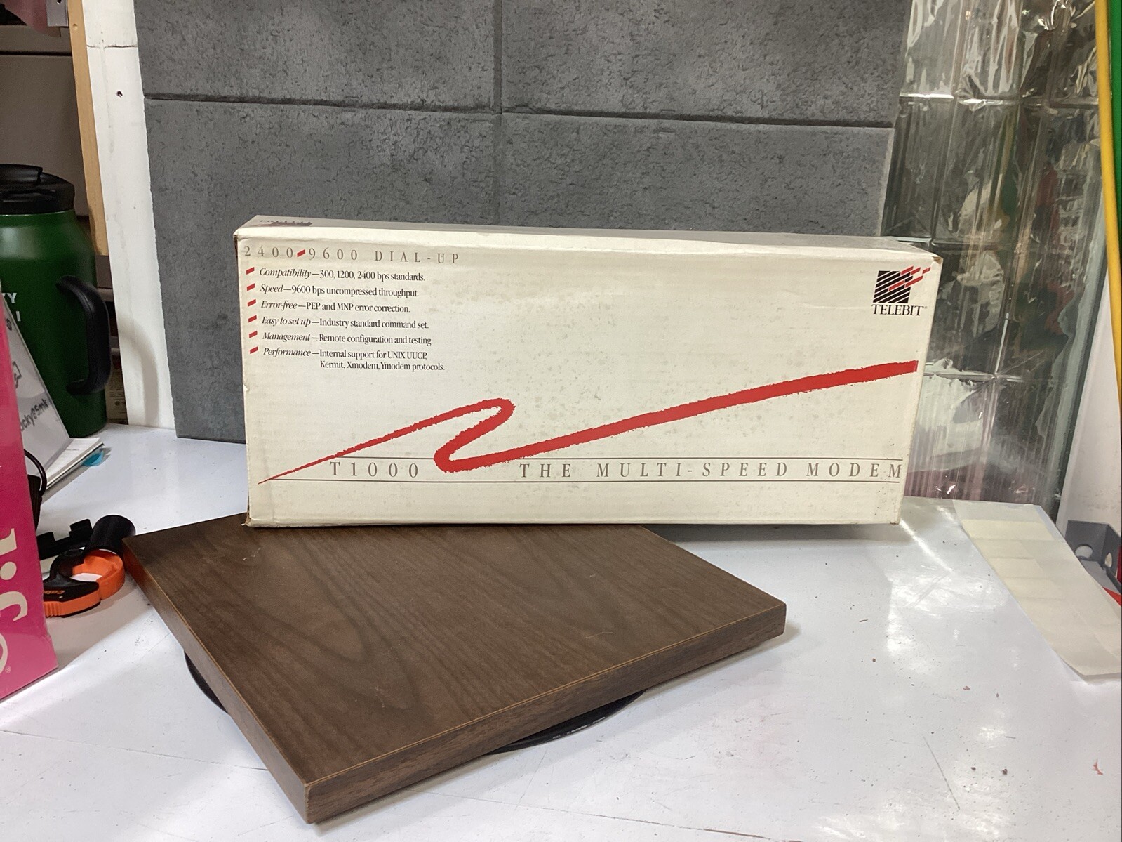 NOS Telebit T1000 Dial-Up Modem