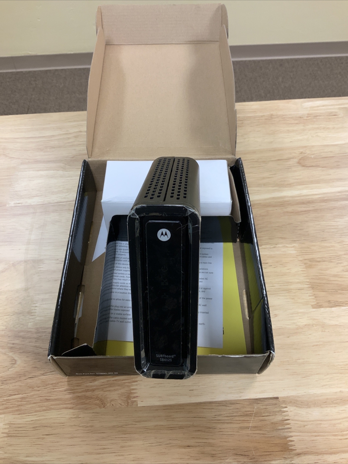 Motorola SURFboard eXtreme Cable Modem SB6121 DOCSIS 3.0 – See Photos