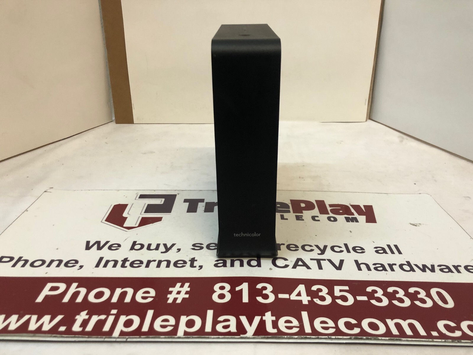 Technicolor CGM4231 Cable Modem Wireless Gateway – Power Supply Not Included