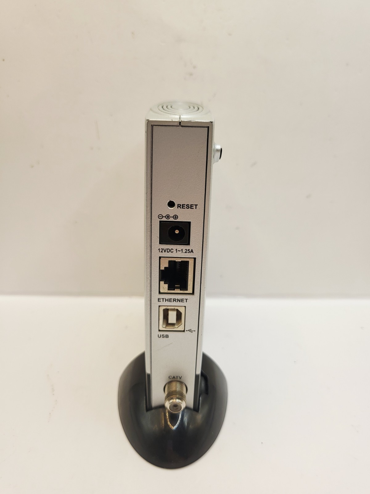 D-Link DCM-202 Broadband Cable Modem DOCSIS 2.0 Cable Modem