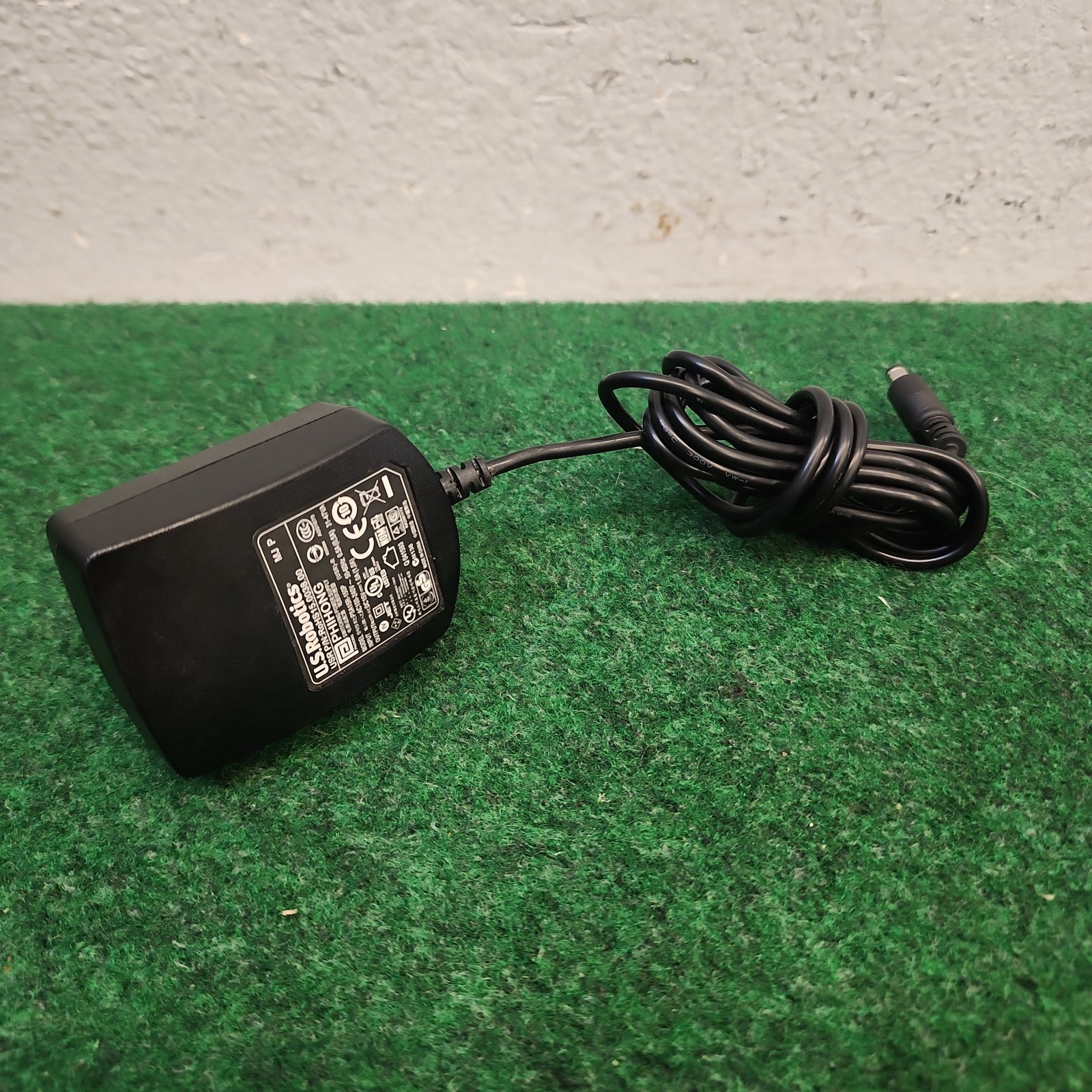 US Robotics 3453C Courier 56K Global Business Modem