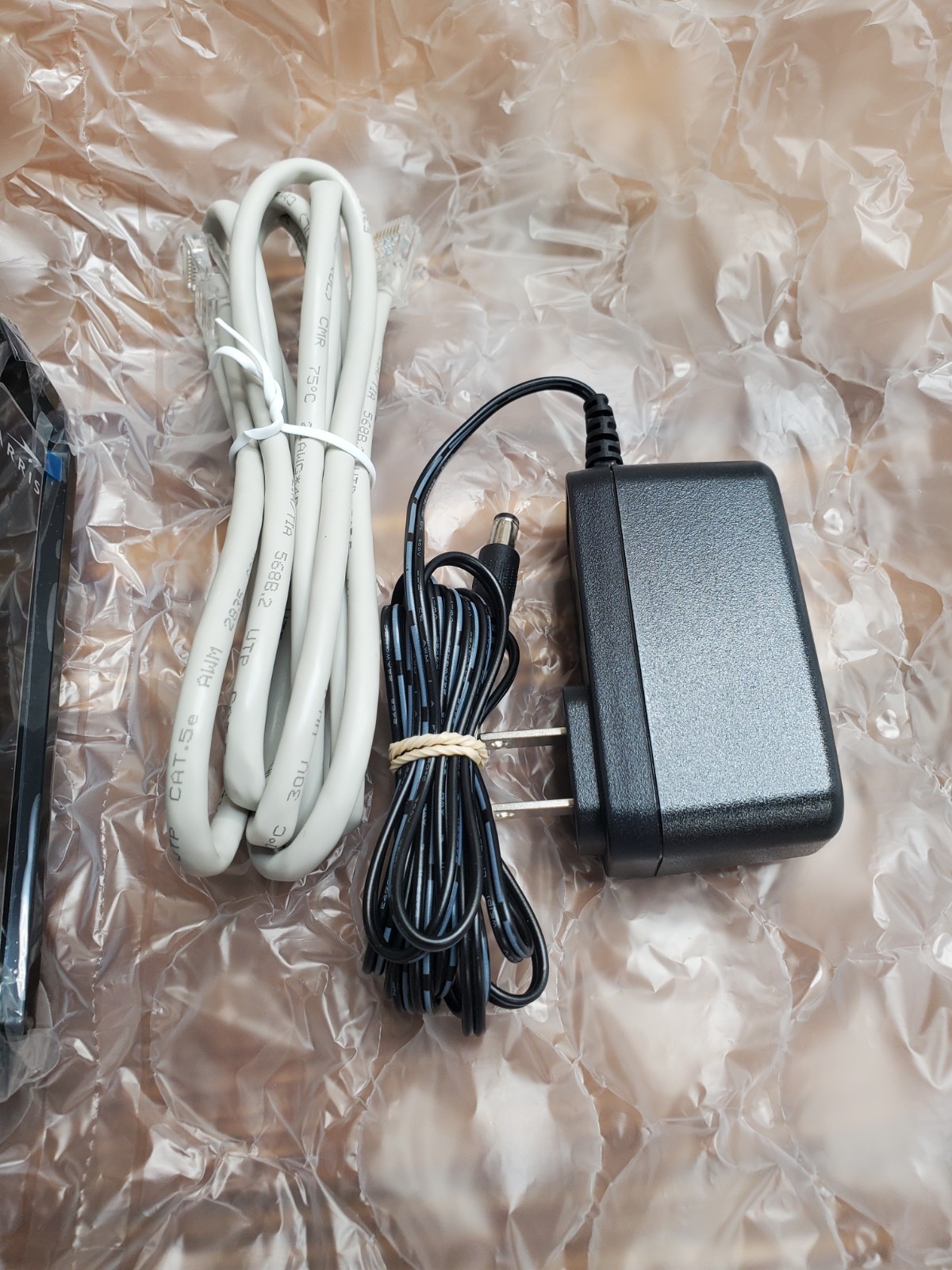 ARRIS SURFboard SB6190 32×8 DOCSIS 3.0 Gigabit Cable Modem