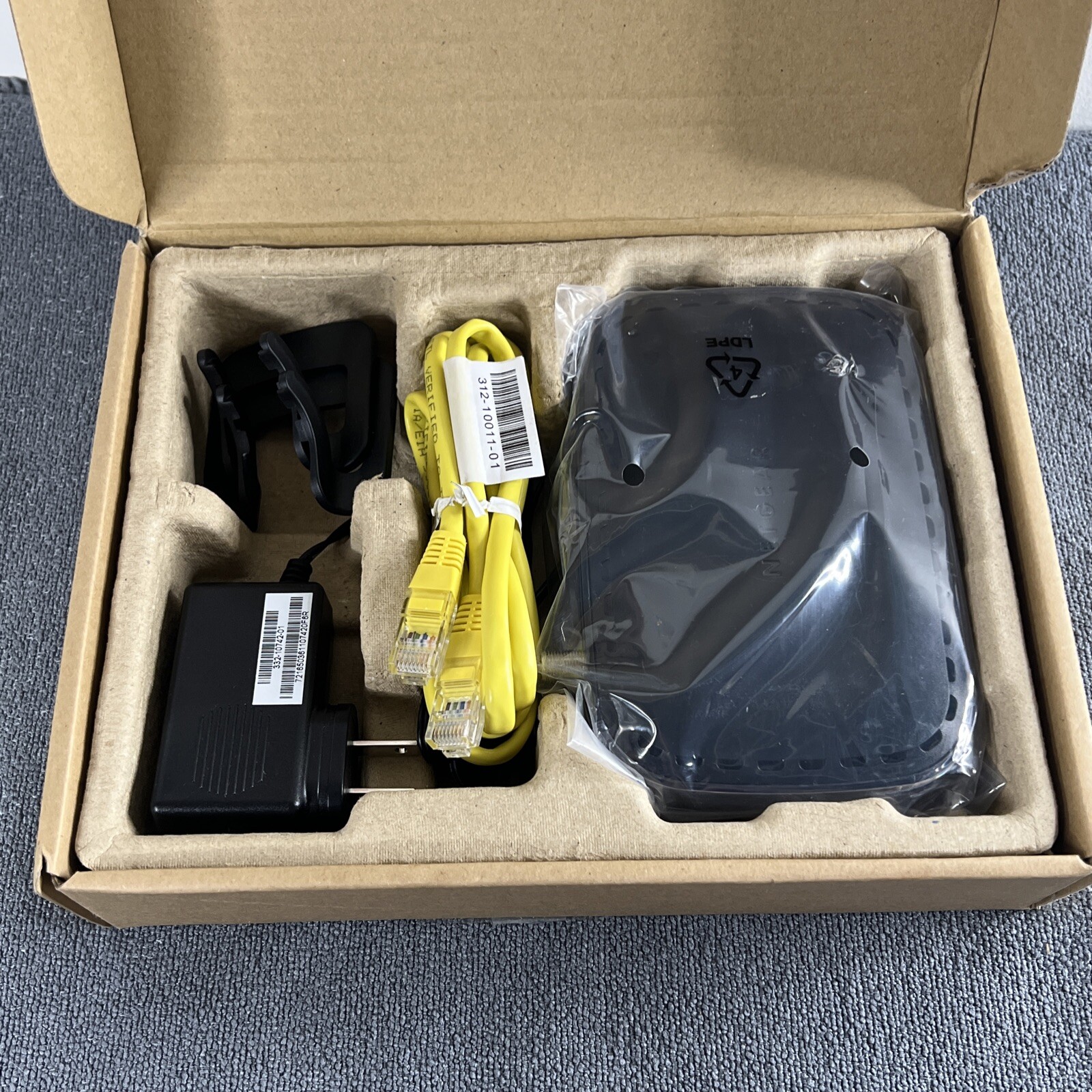 Netgear Modem DOCSIS 3.0 Cable Modem Xfinity-Time Warner CM400AZNA