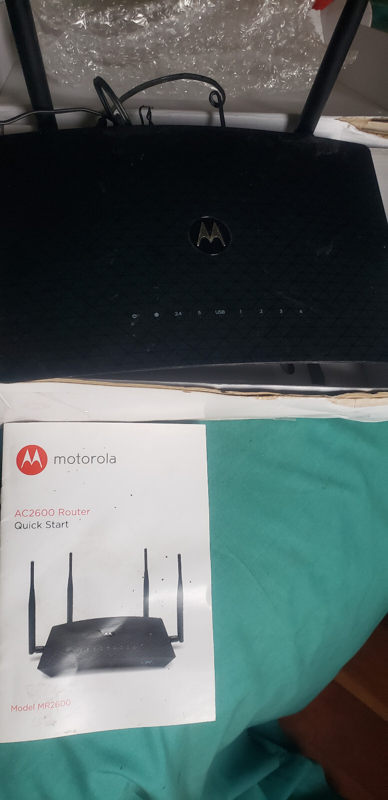 MOTOROLA AC2600 4×4 WiFi Smart Gigabit Router Extended Range Model MR2600 O23