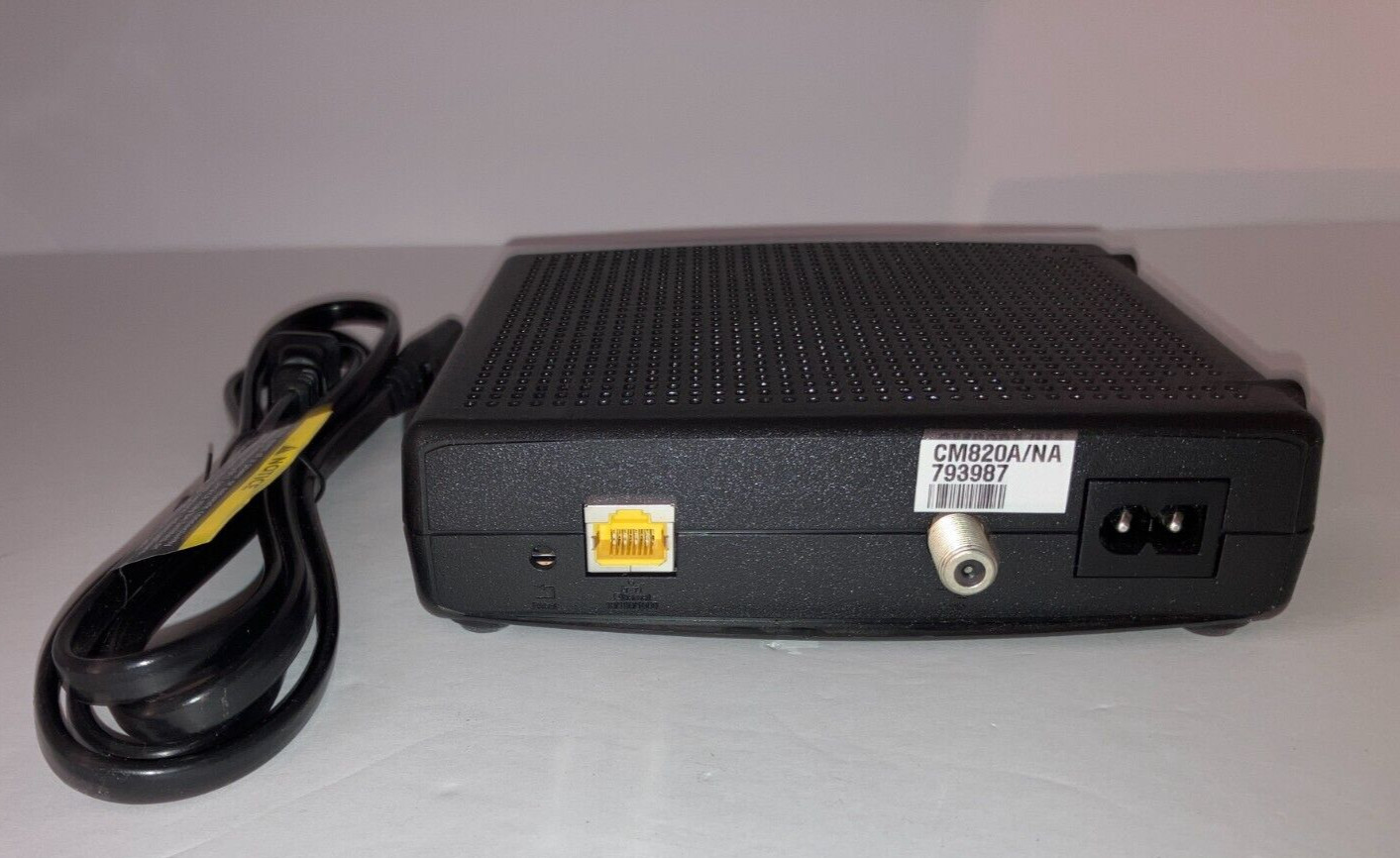 ARRIS CM820A/NA Cable Modem w/ Power Cord – TC00DLD820, DOCSIS 3.0 – WORKING