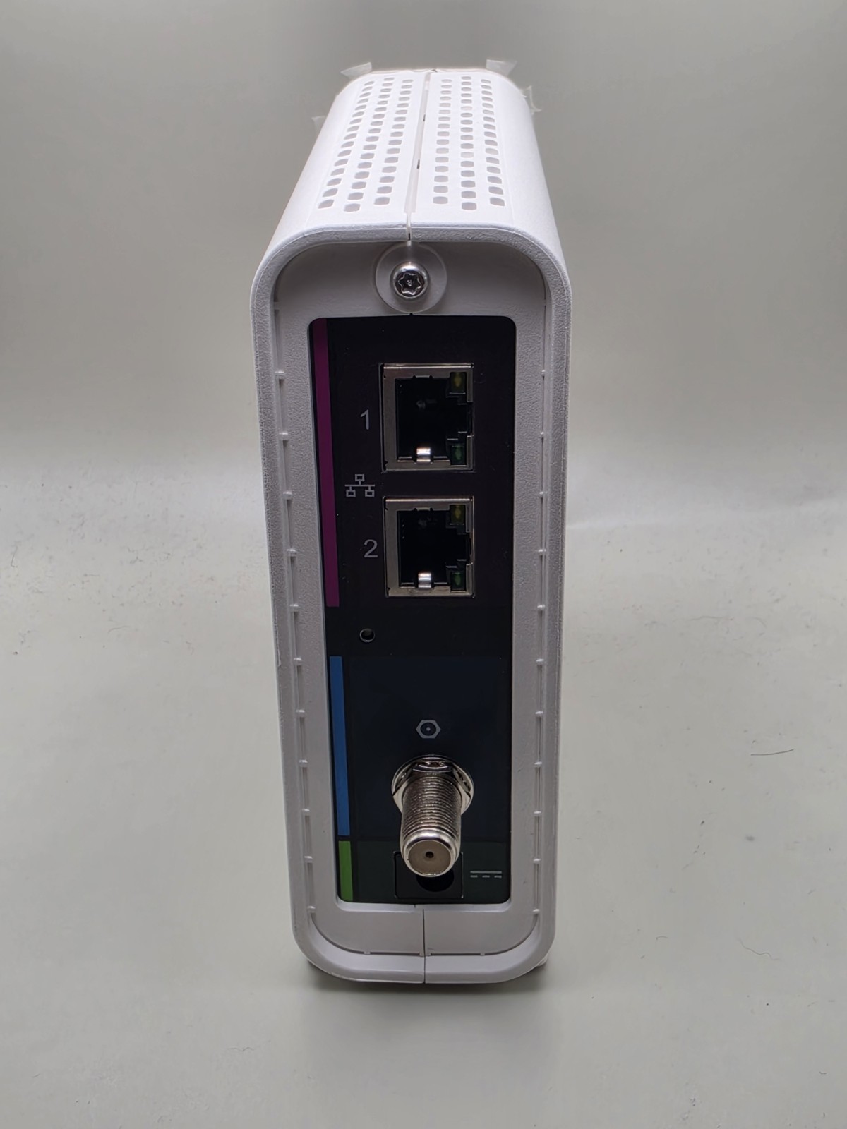 ARRIS SURFboard SB8200 DOCSIS 3.1 – 10+ Gbps Cable Modem