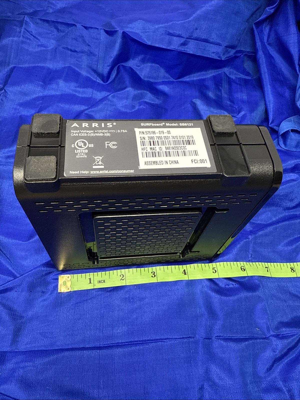 Motorola ARRIS SURFboard SB6121 4×4 DOCSIS 3.0 Cable Modem With Power Adapter