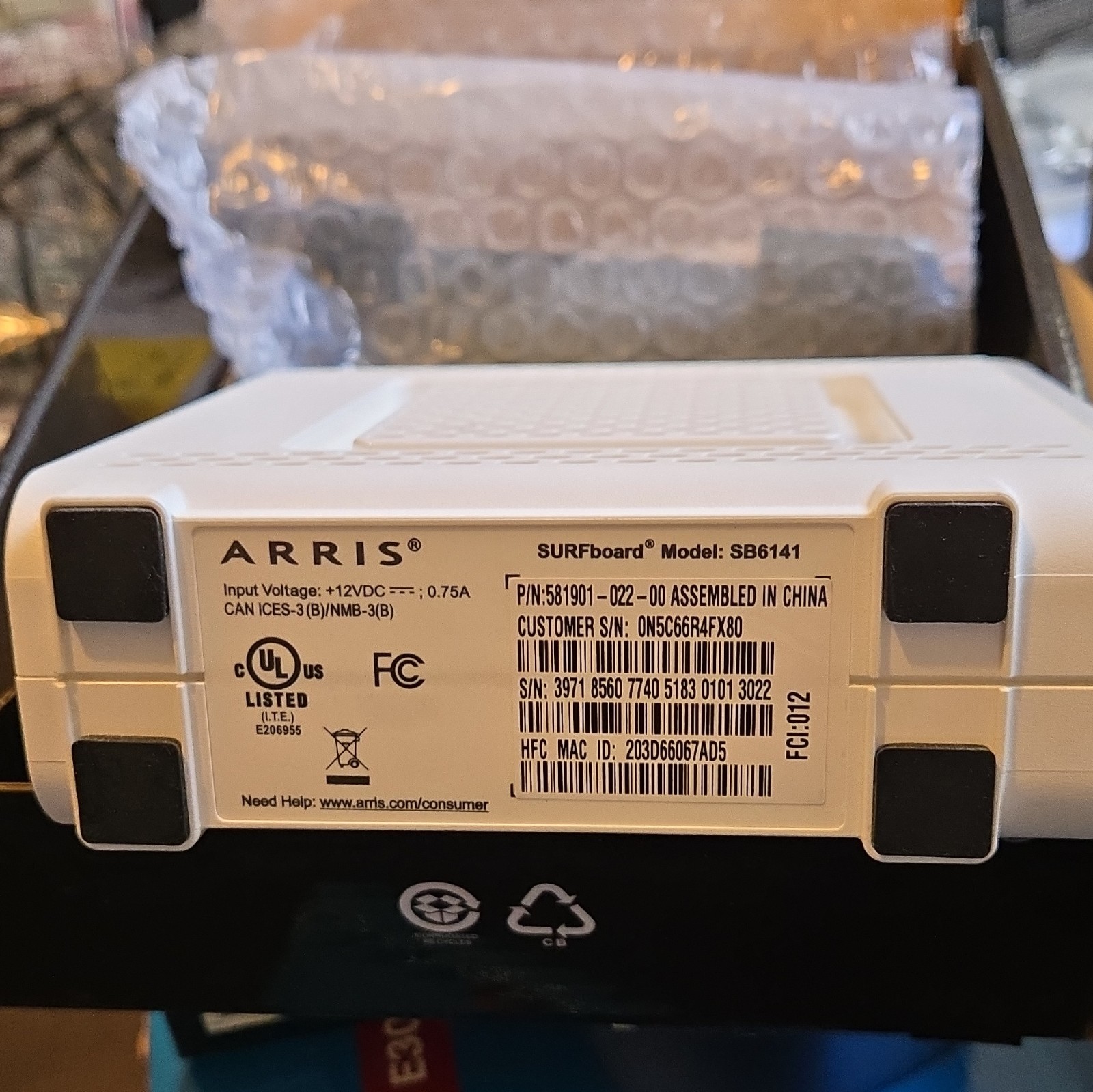ARRIS SURFboard SB6141 Cable Modem White Ethernet Coaxial MPN 581901-022