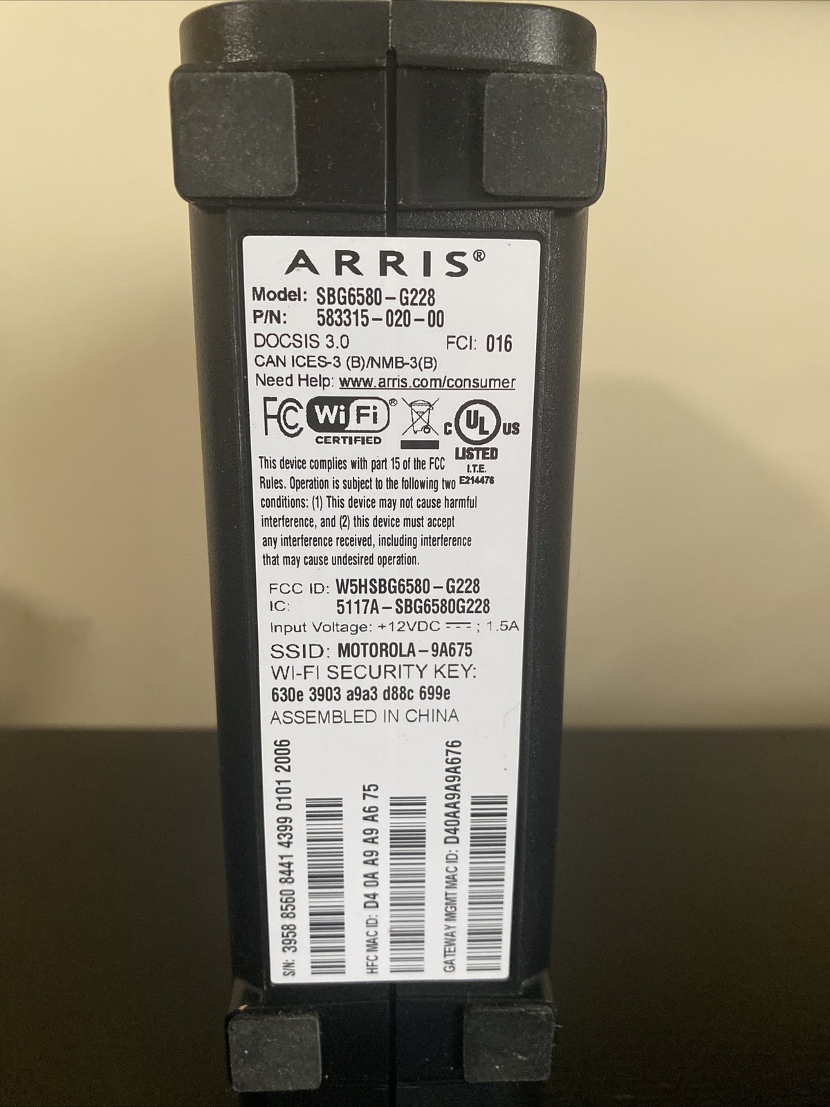 MOTOROLA ARRIS SURFboard SBG6580 DOCSIS 3.0 Cable Modem w/Dual Band Wi-Fi Router