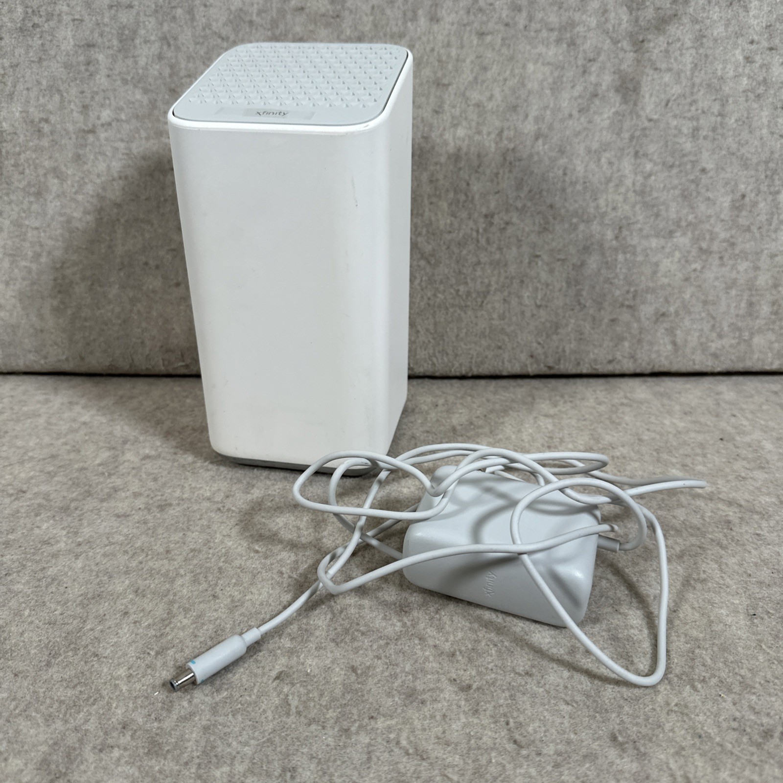 Xfinity Home WiFi Router Modem White XB7-CM w/ Power Adapter (Parts/Repair)