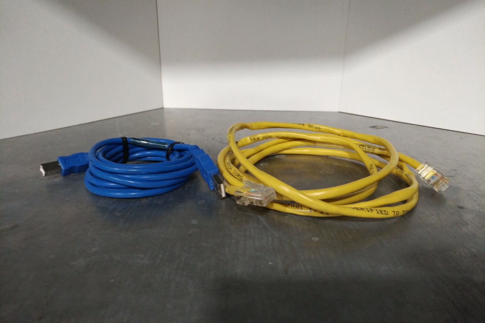 EFFICIENT NETWORKS SPEEDSTREAM 5200 Ethernet/USB ADSL Modem 060-E240-061 – USED