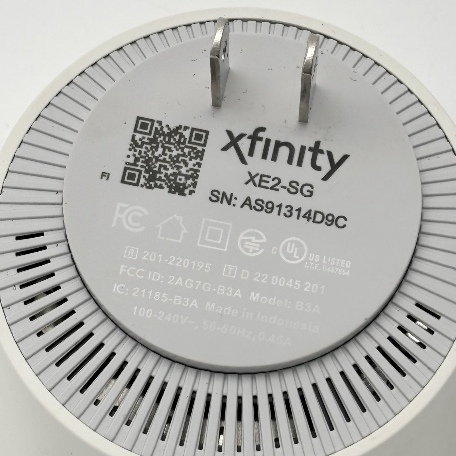 Xfinity xFi Pod 2nd Gen XE2-SG WiFi Range Extender Mesh Router w/ Original Box
